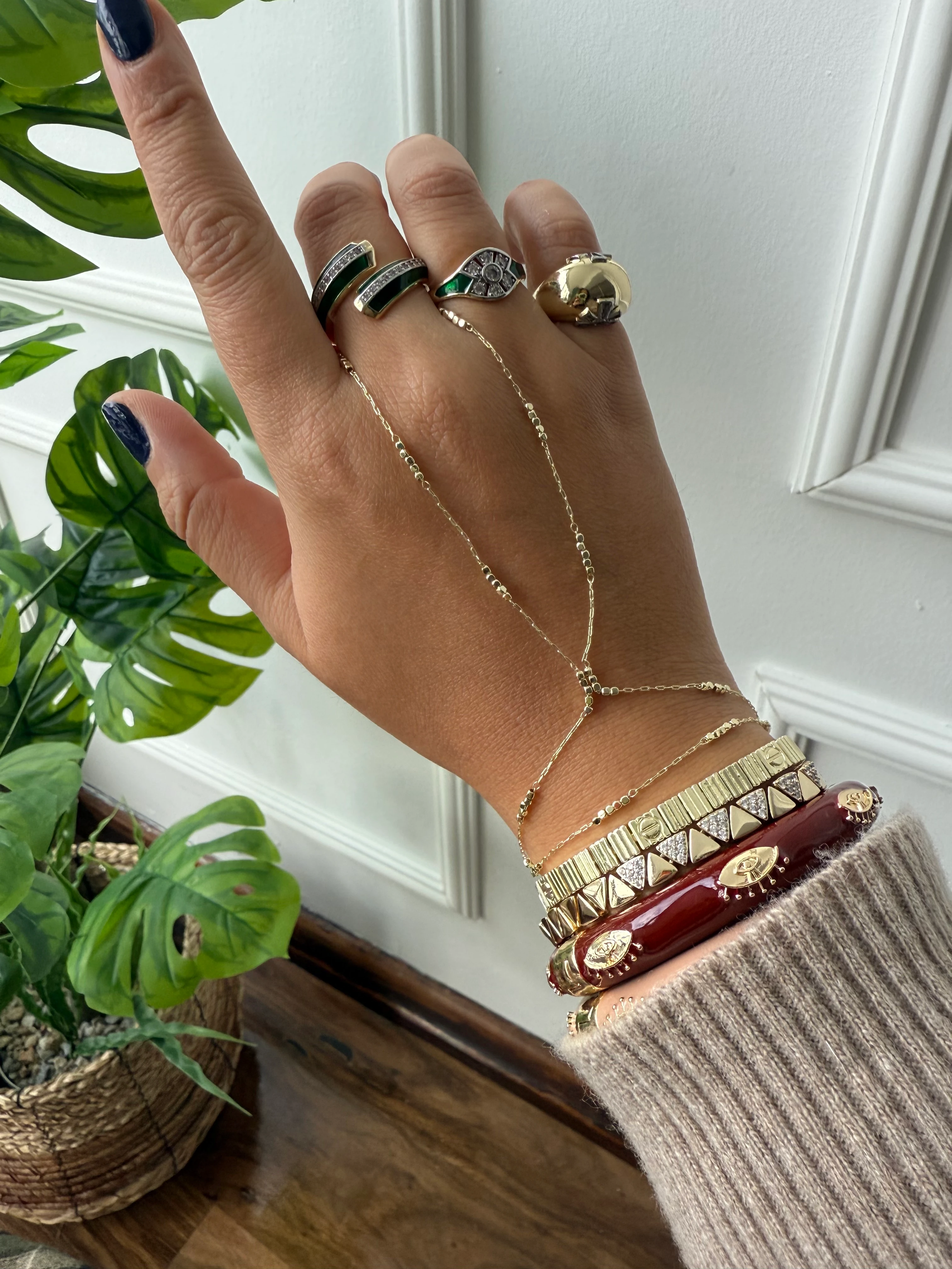 14K Altın Kaplama Zincir Aralarında Küpler Şahmeran