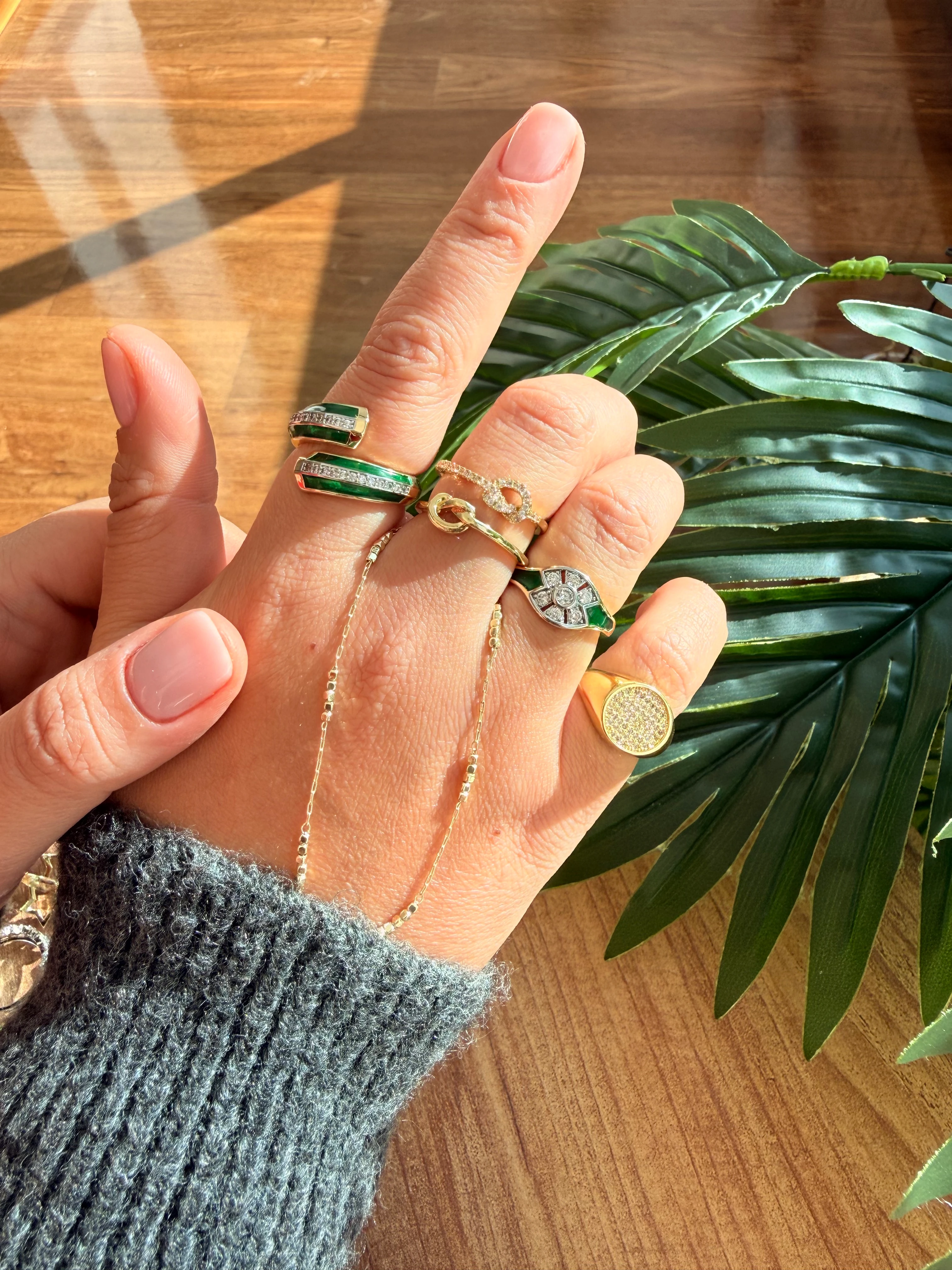 14K Altın Kaplama Kenarları Yeşil Mineli Çiçek Yüzük