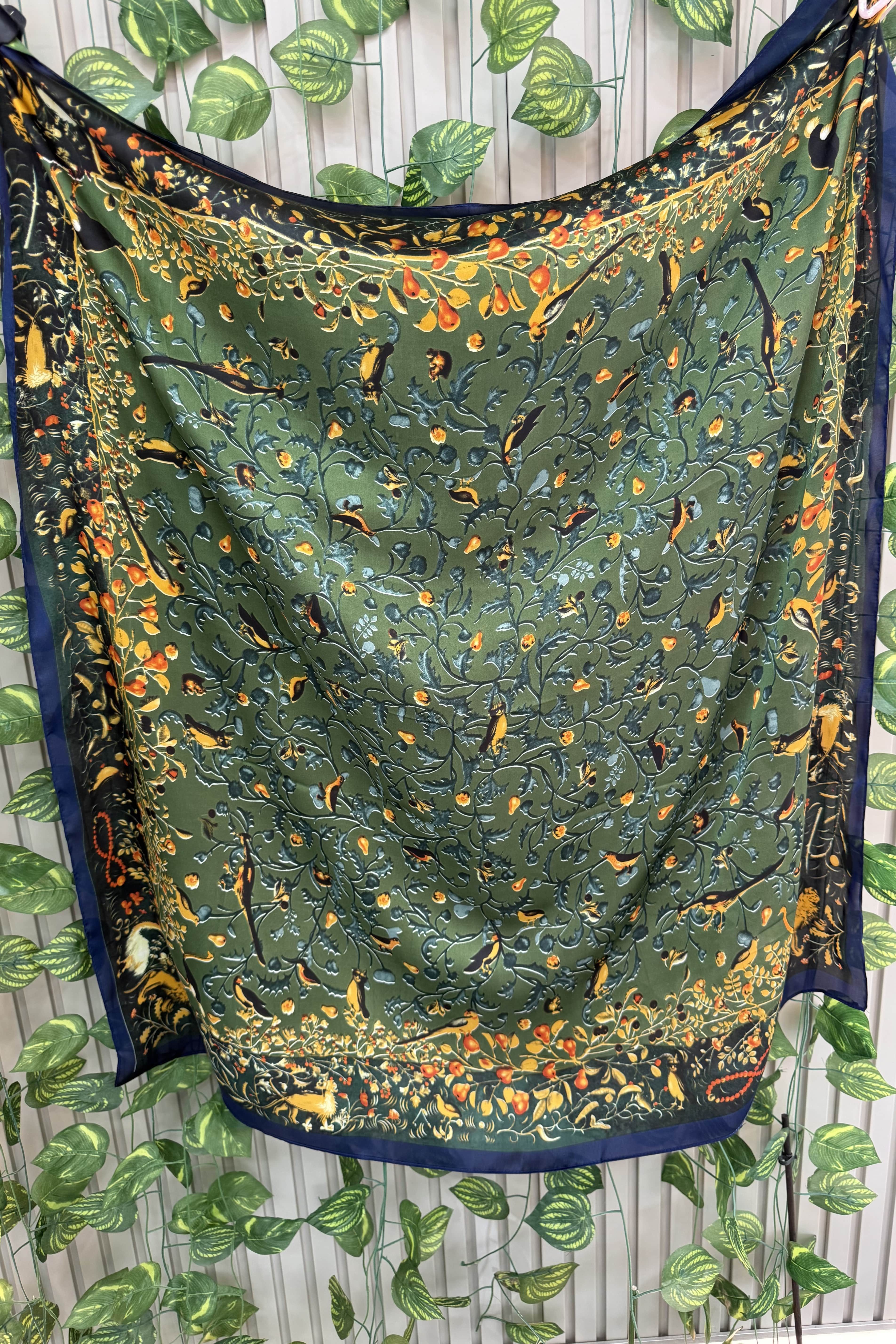 Kuş Detaylı Fular 90*90cm