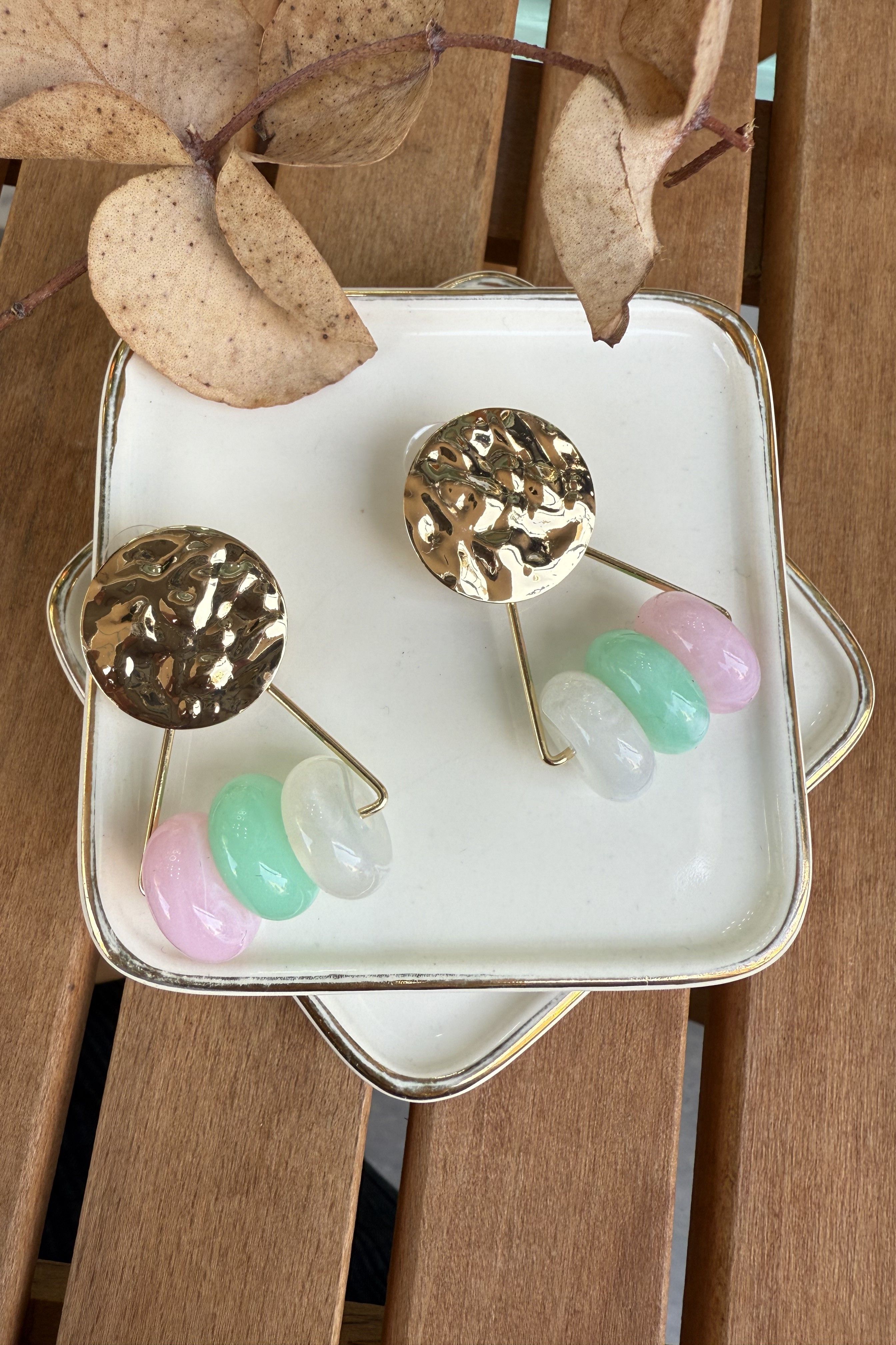 Soft Tonlar Halkalı Tasarım Küpe