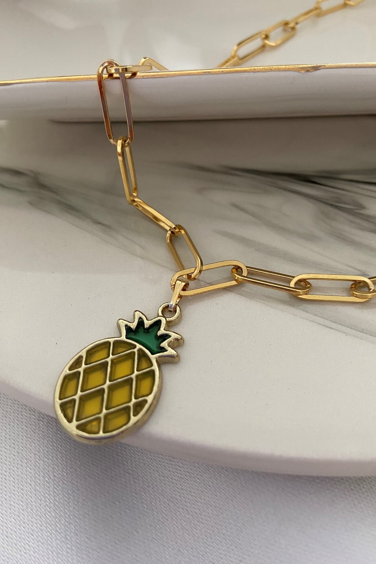 Şeffaf Ananas Uçlu Zincir Kolye