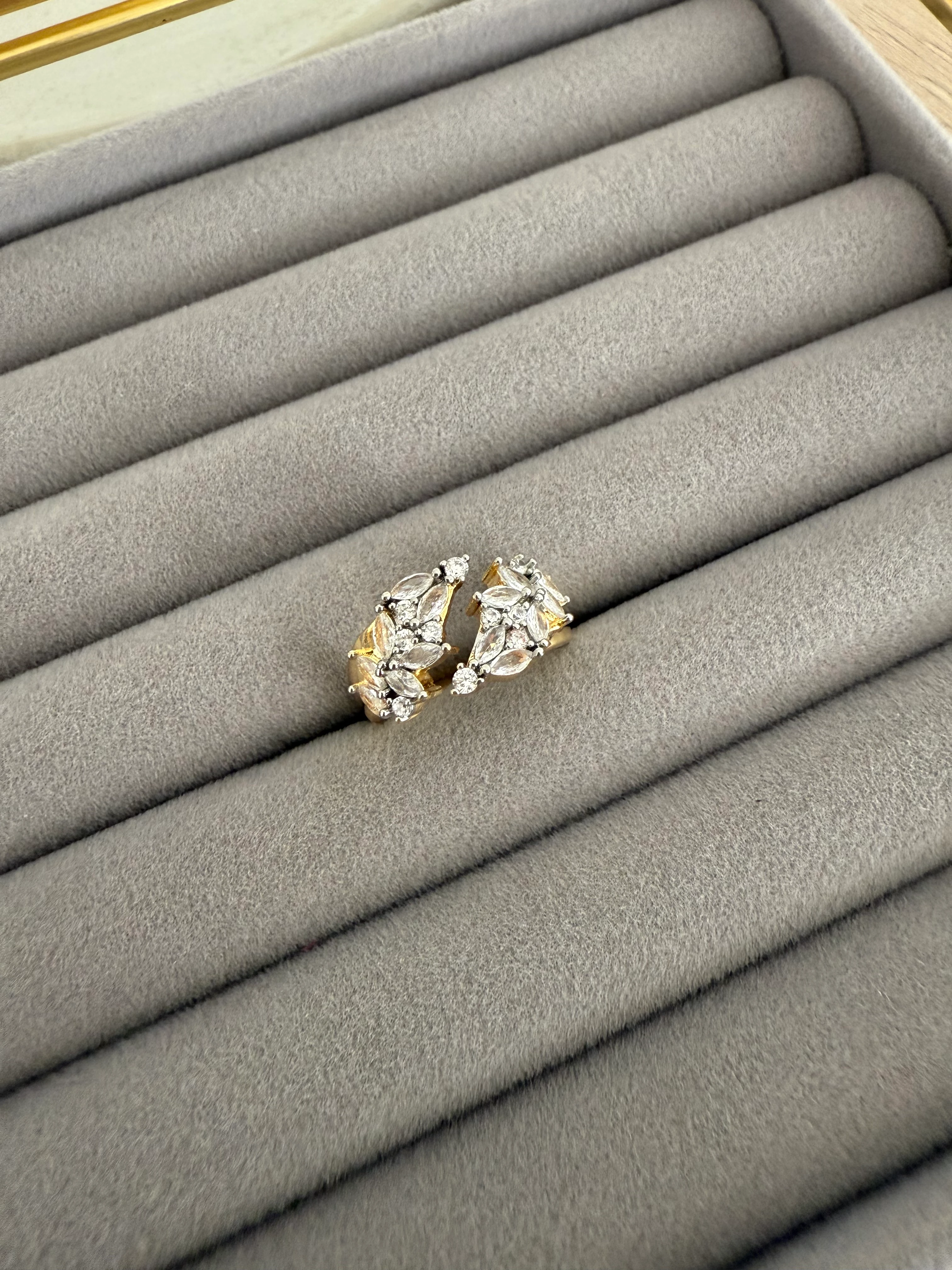 14K Altın Kaplama Önden Açılan Motifli Yüzük