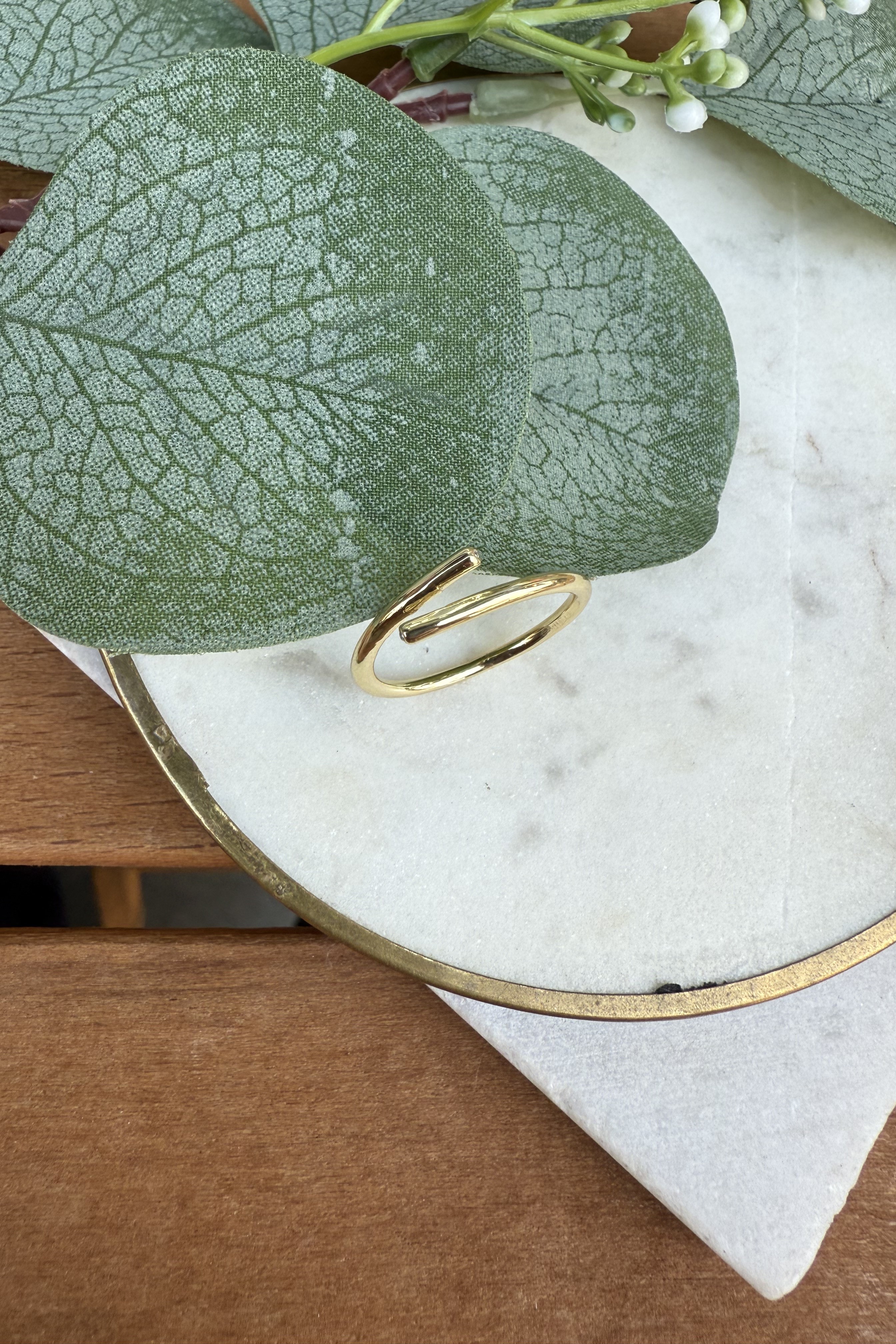 14K Altın Kaplama Minimal Modern Yüzük