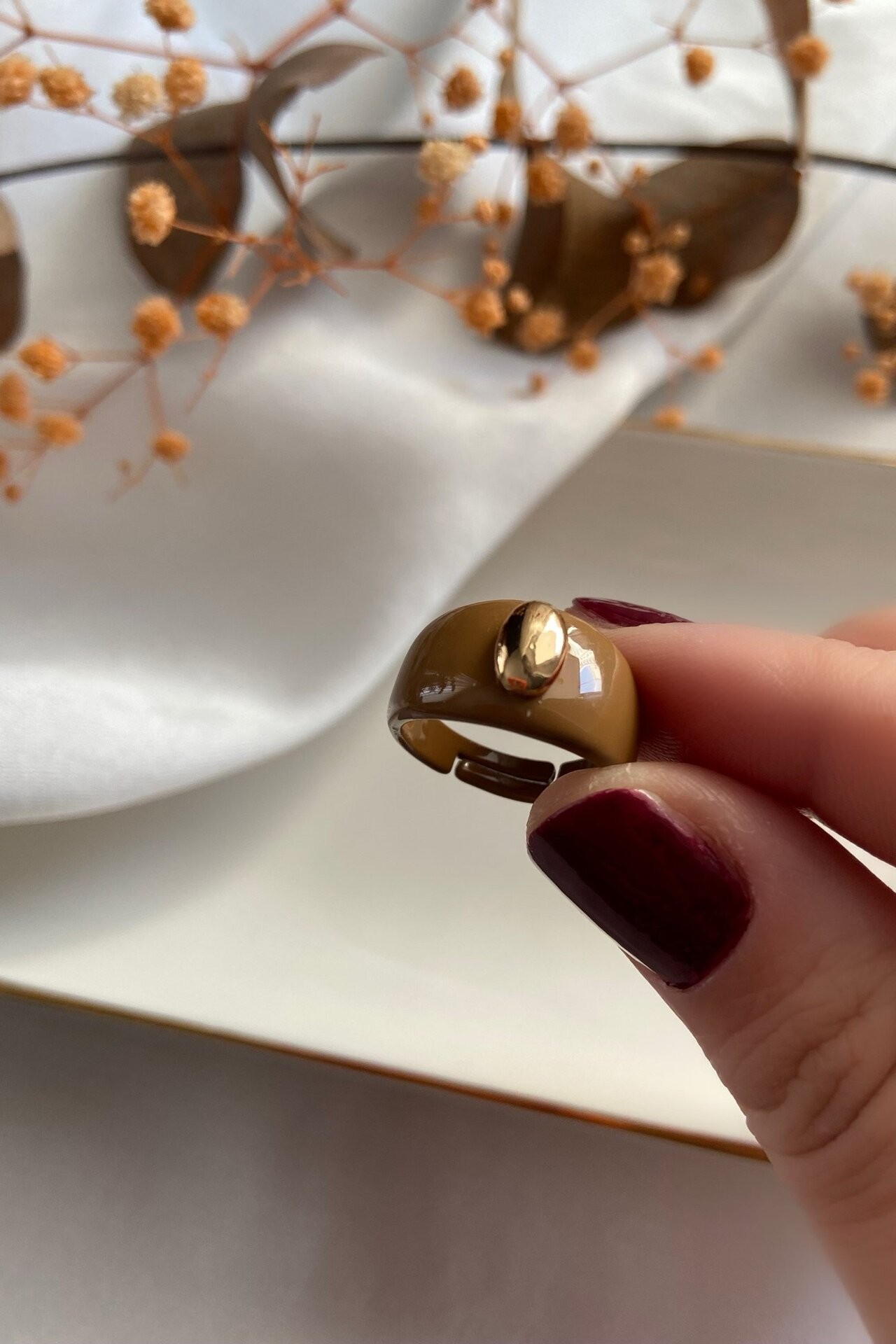 Kahve Pirinç Üzeri Tek Gold Yüzük