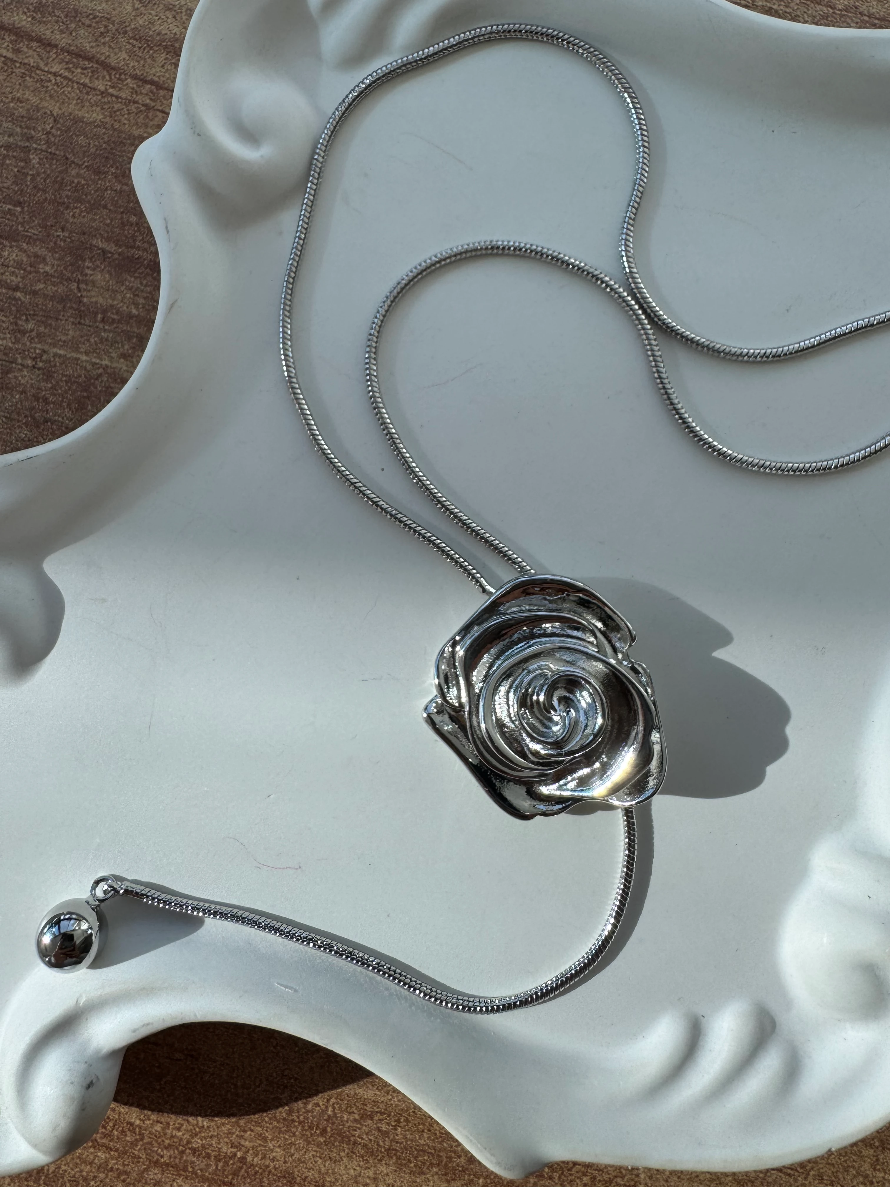 14K Altın Kaplama Gül Kabartılı Asansörlü Kolye Silver 70cm