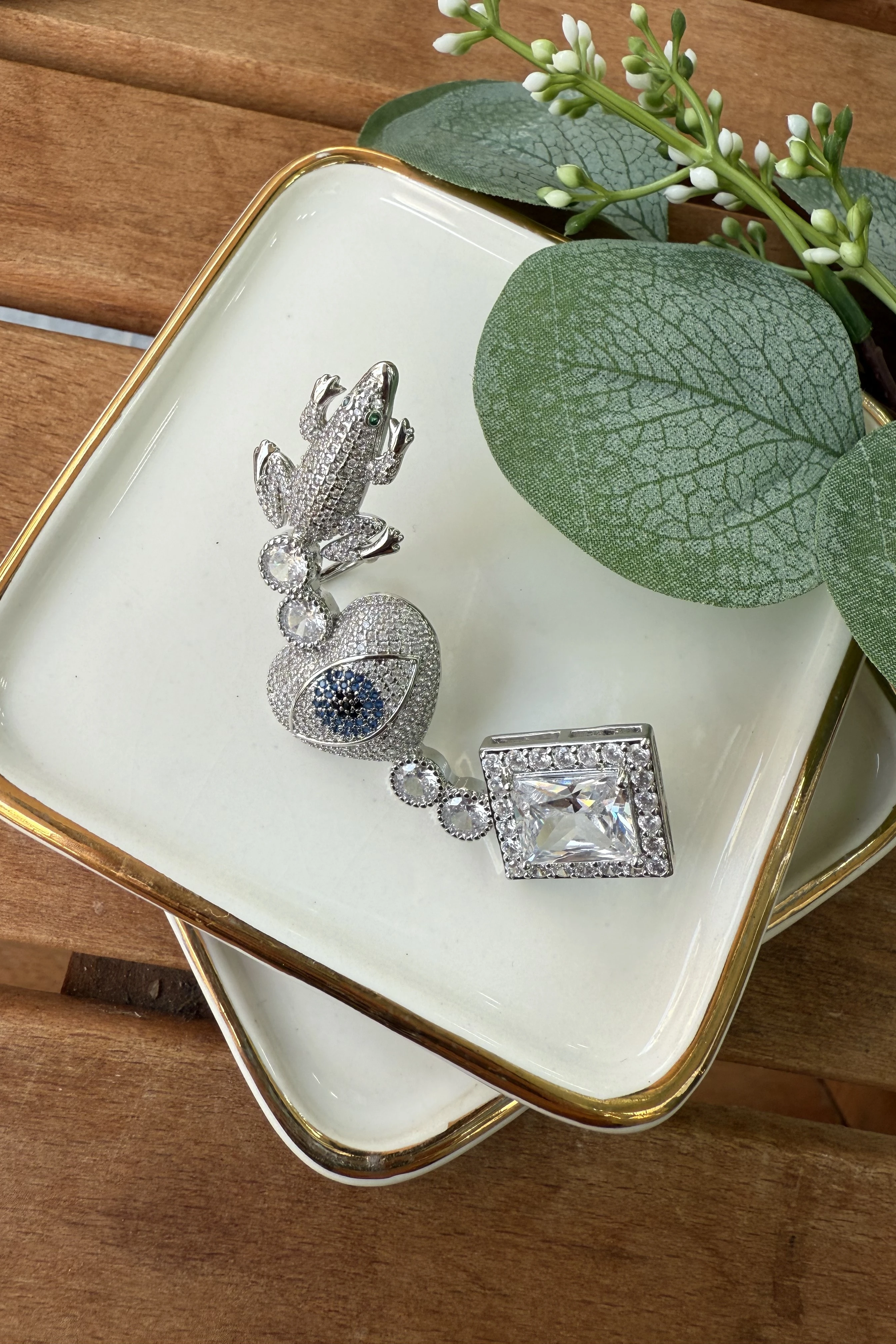 Taşlı Göz & Kurbağa Tasarımlı Küpe (Sağ Kulak İçindir) Silver