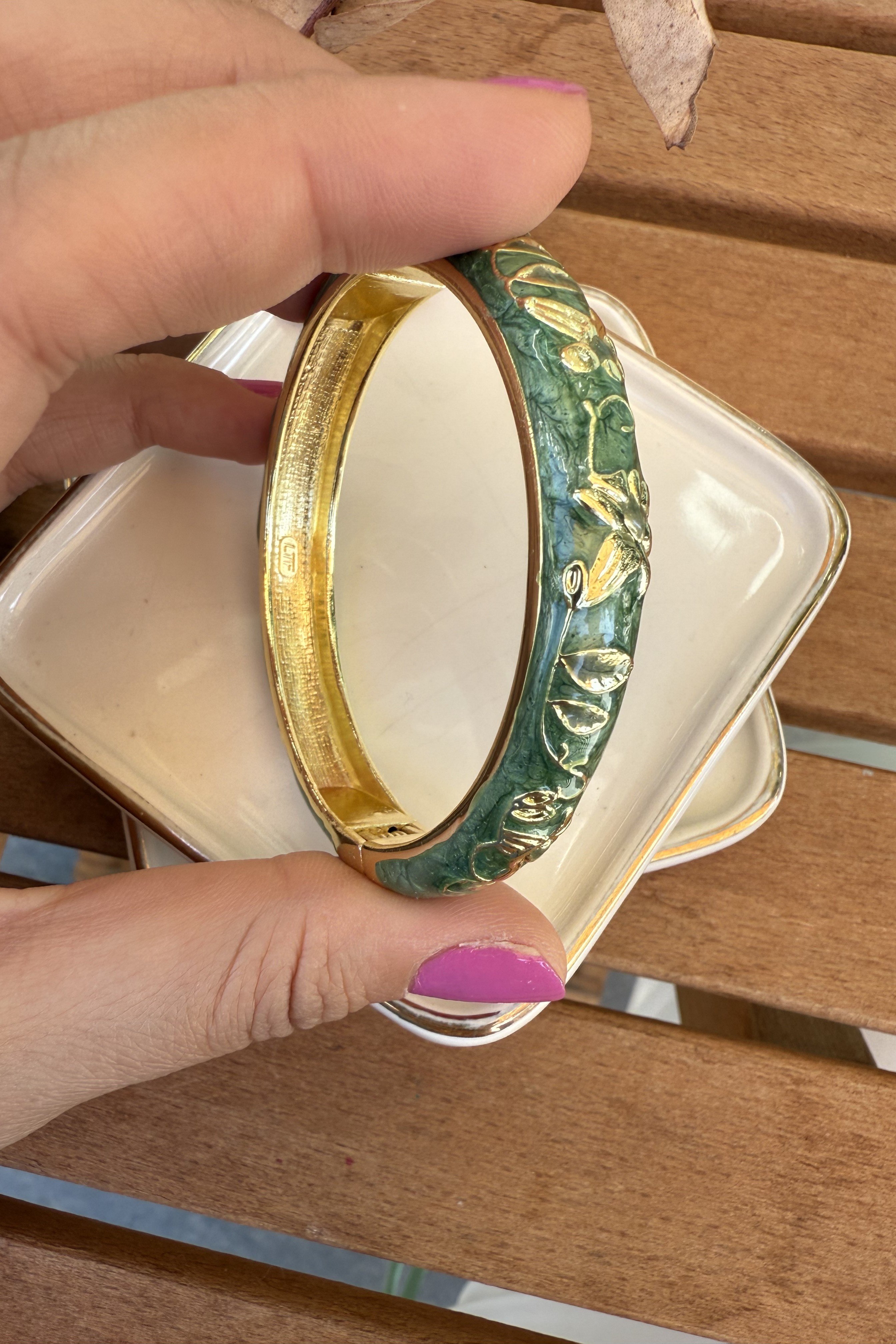 14K Altın Kaplama Orta Yeşil Lydia Bilezik 6cm