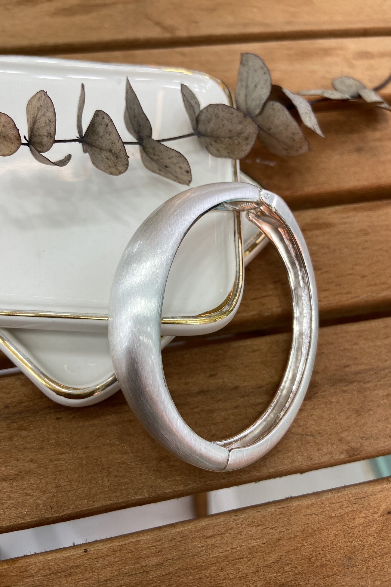 Mat Altın Kaplama Oval Geçişli İnce Bilezik Silver