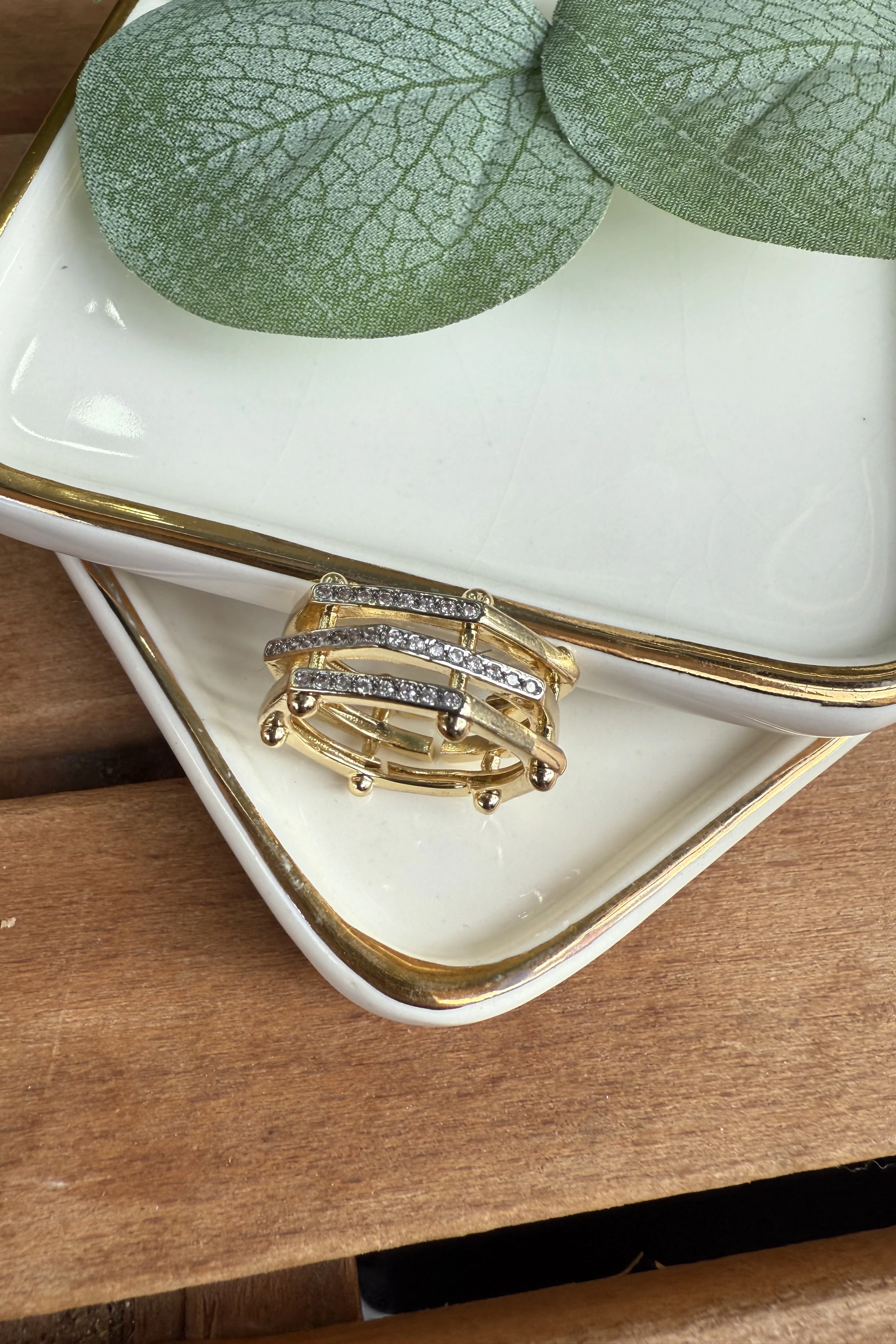 14K Altın Kaplama Üç Sıra Geometrik Çıkıntılı Yüzük