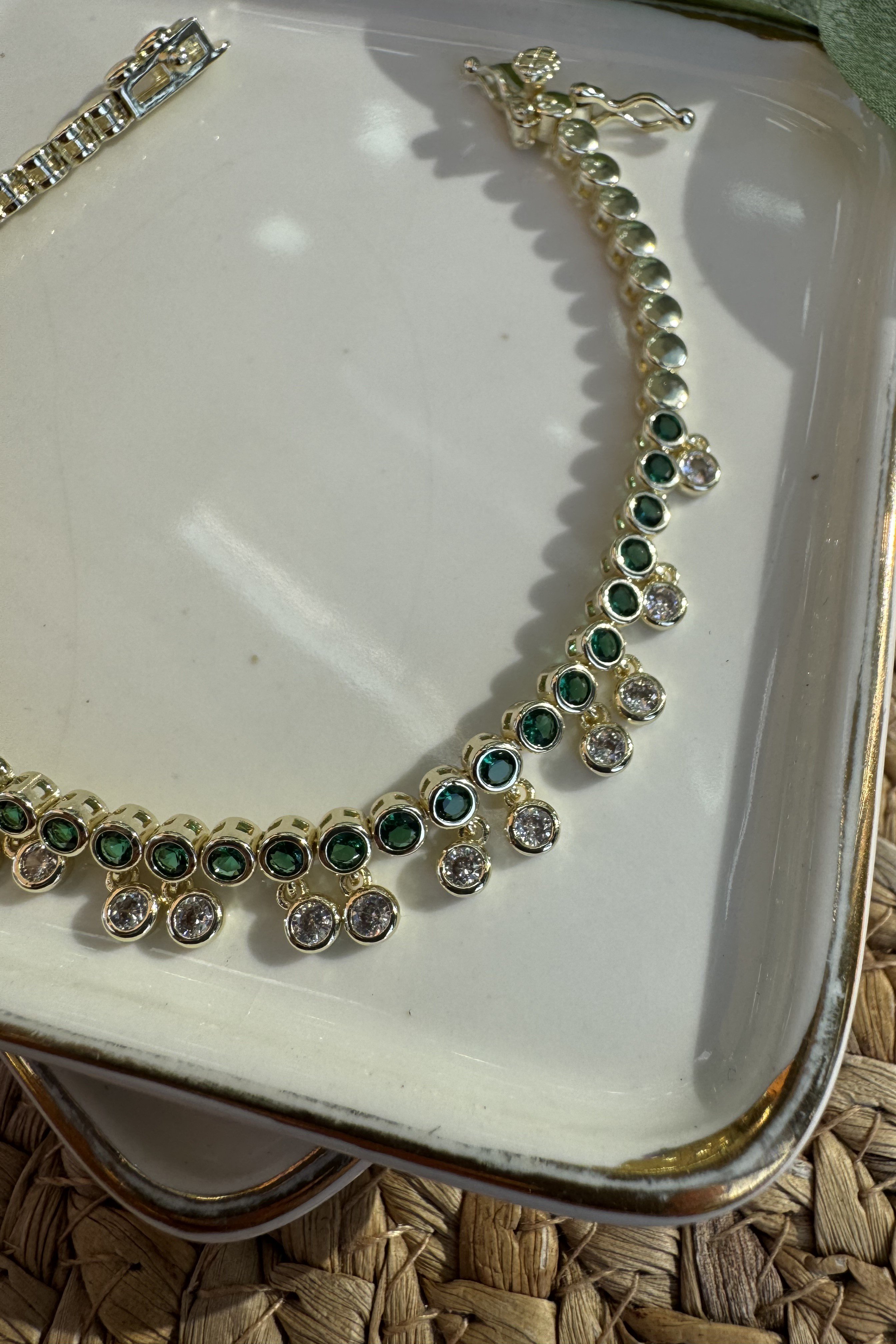 14K Altın Kaplama Minik Taş Sallantılı Yeşil Taşlı Bileklik 18.5cm