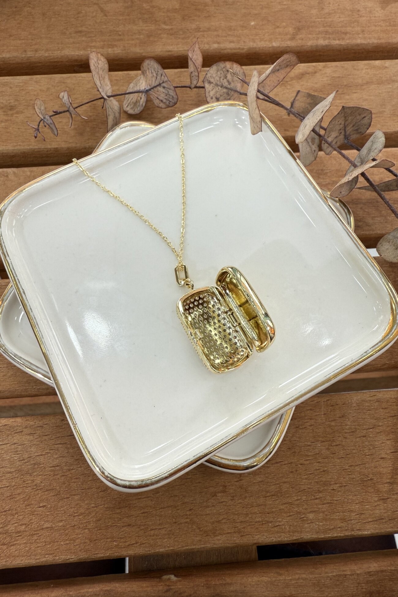 14K Altın Kaplama Zirkon Taşlı Dikdörtgen Plaka Üzeri Madalyon Kolye Gold 58cm