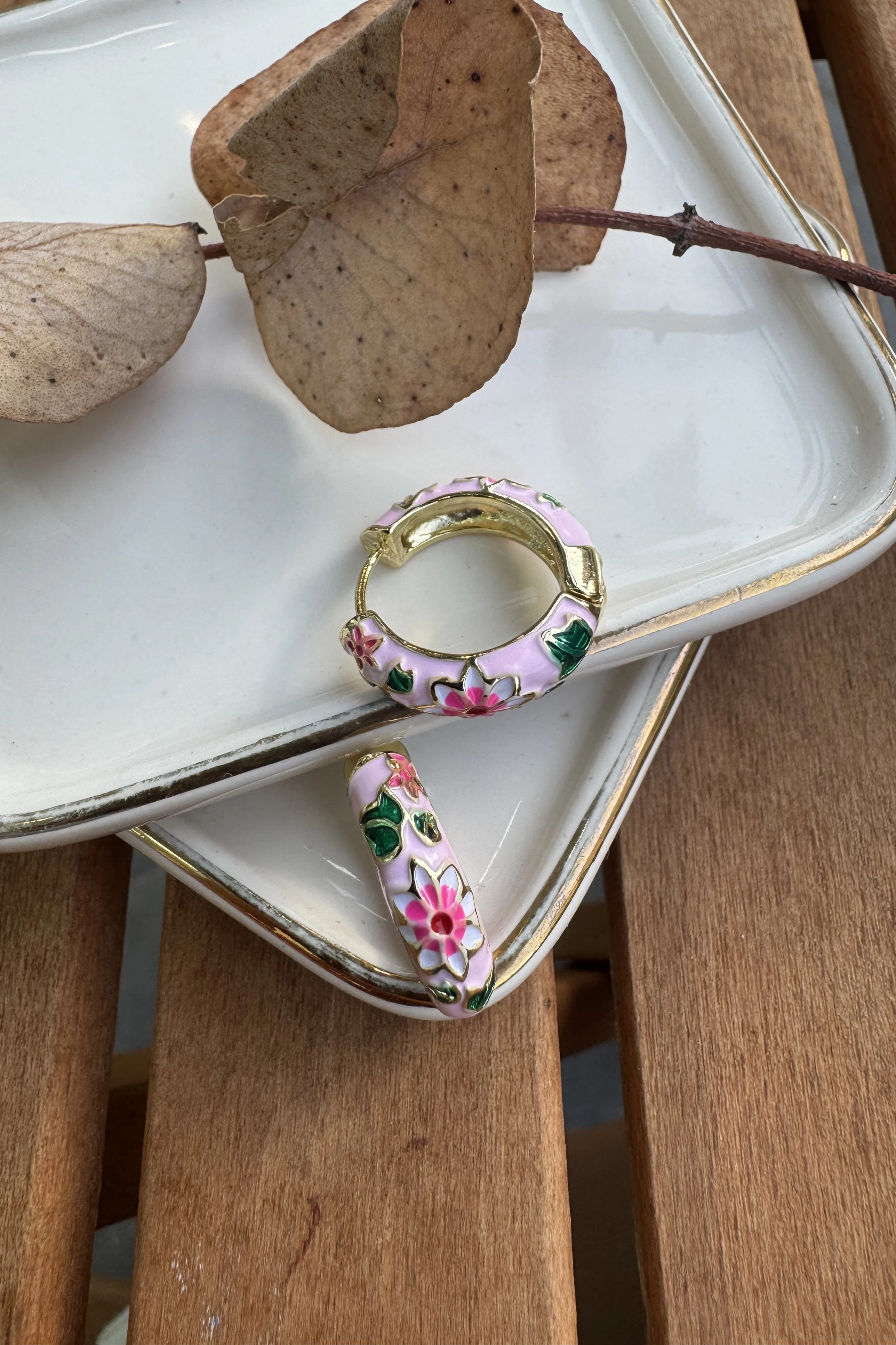 14K Altın Kaplama Pembe Mineli Lara Küpe