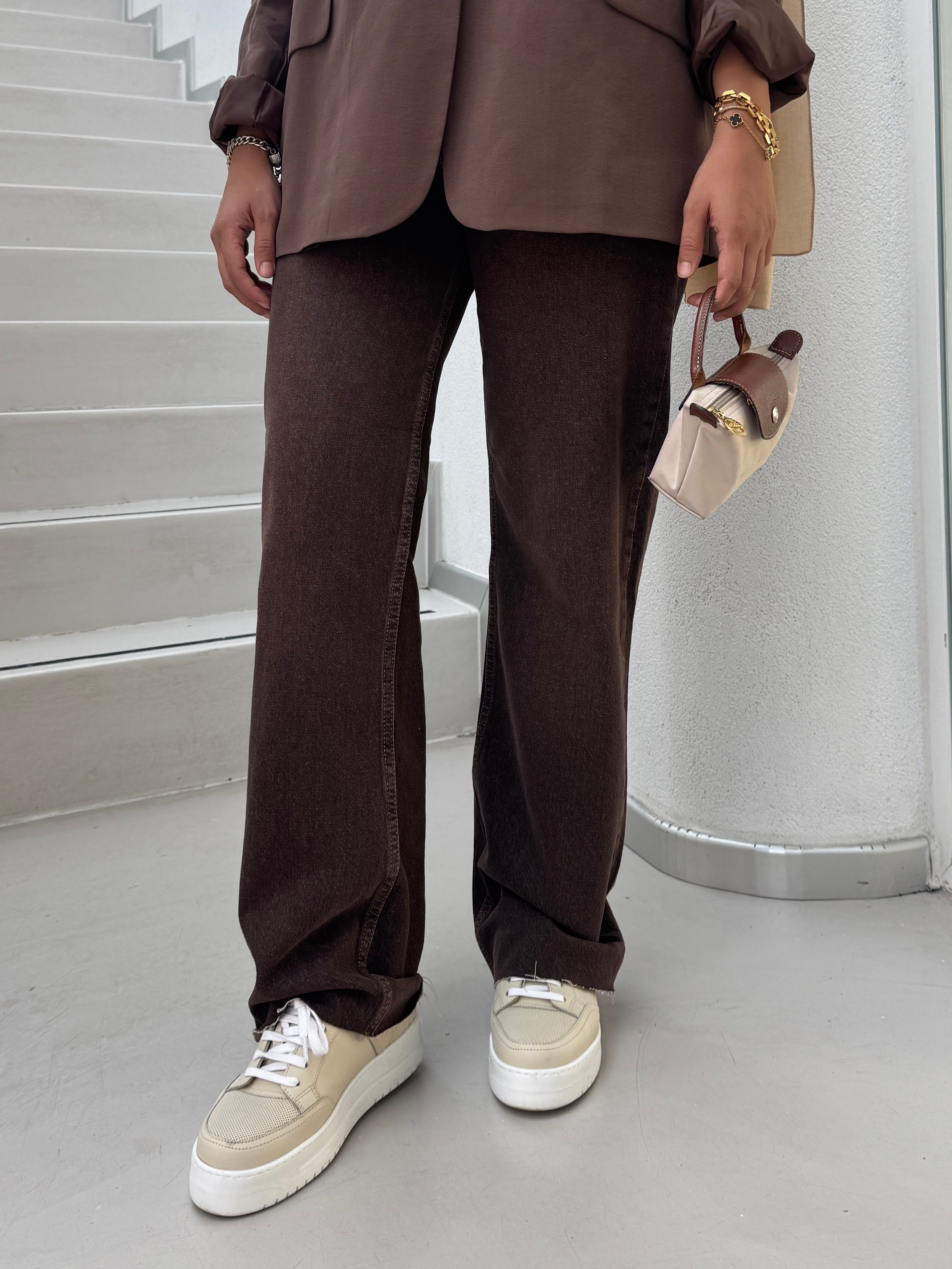 Straight brown jean 