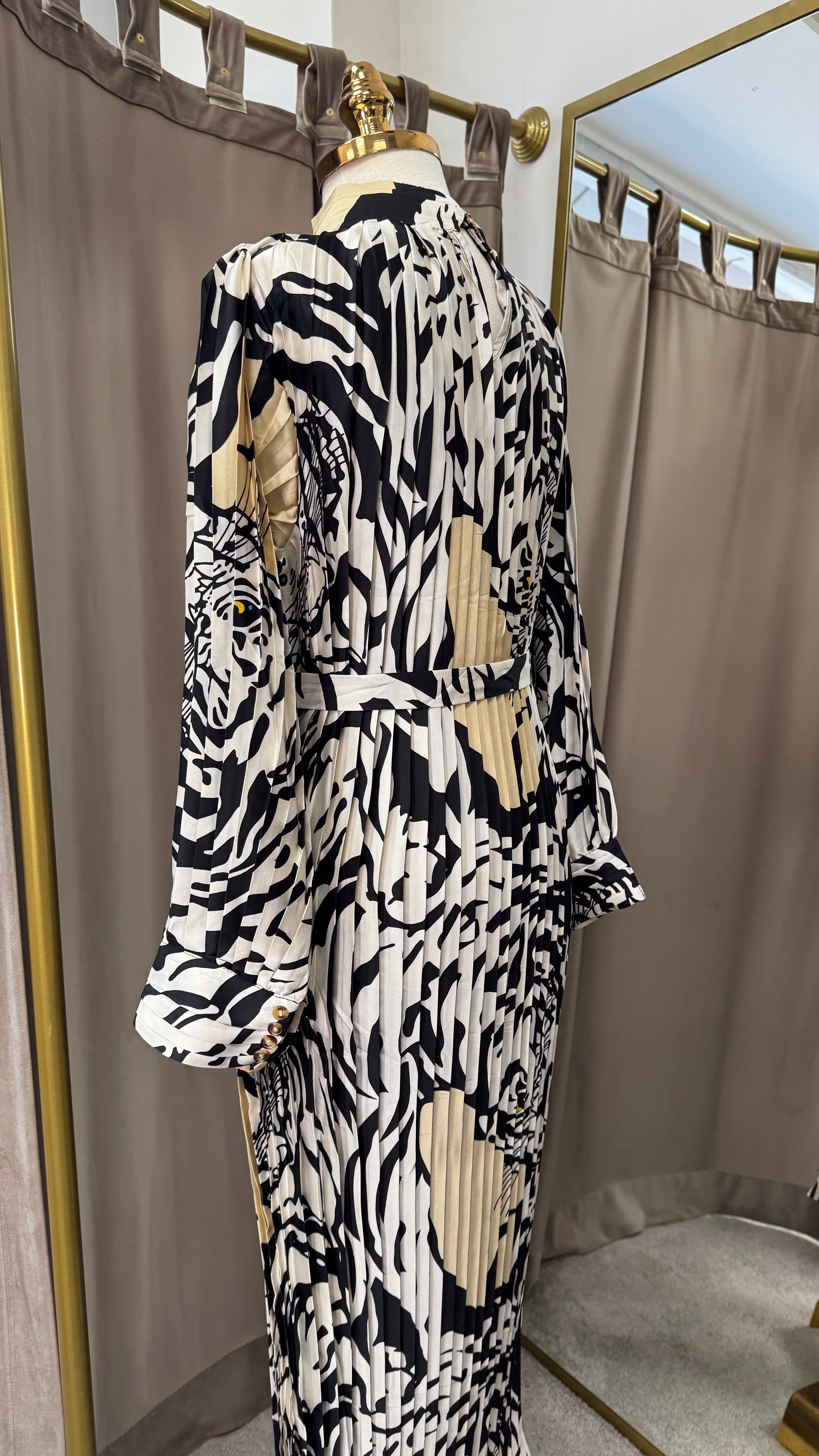 Pileli leopar elbise 