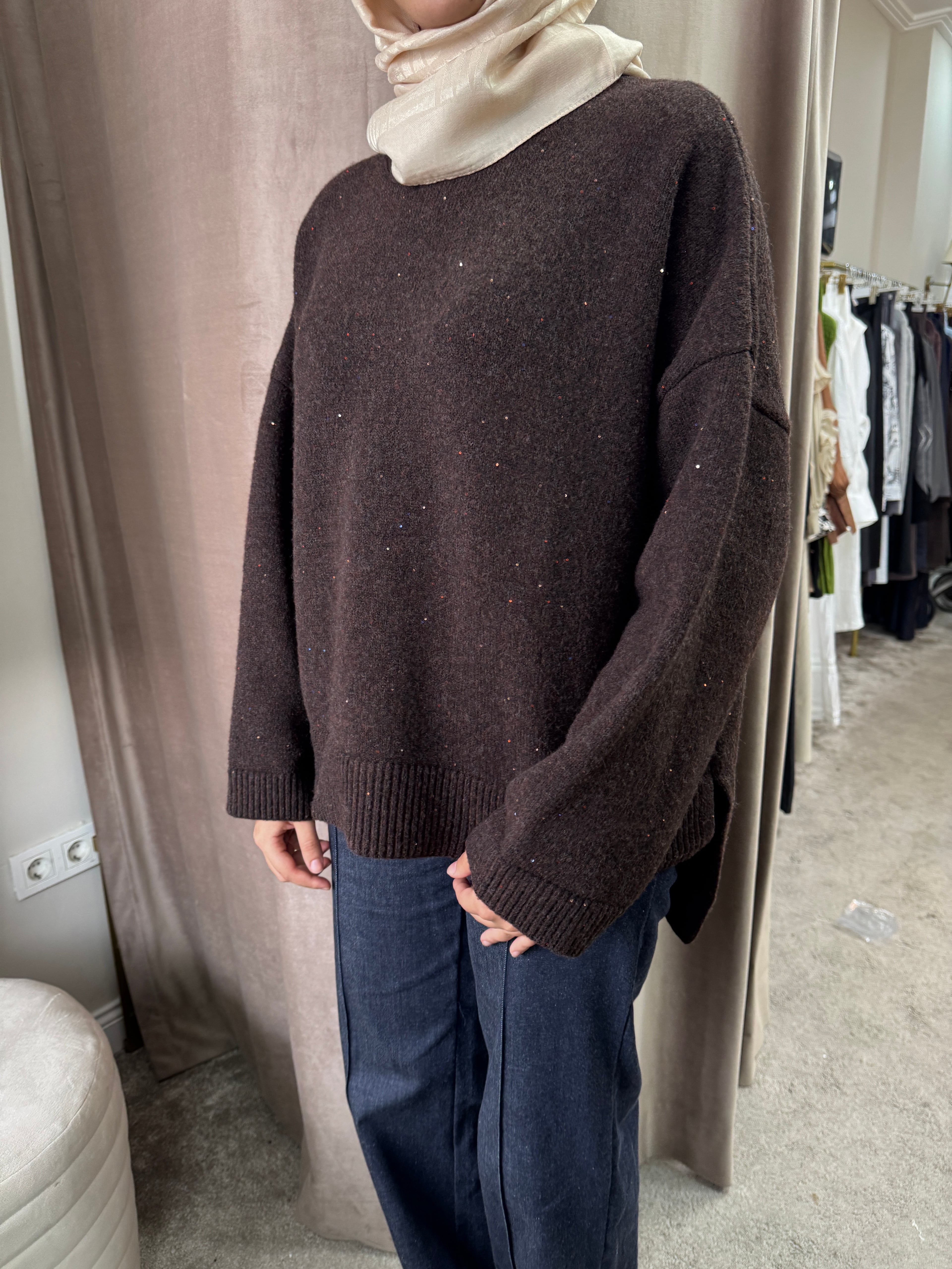 Sim Detaylı Kazak Kahverengi