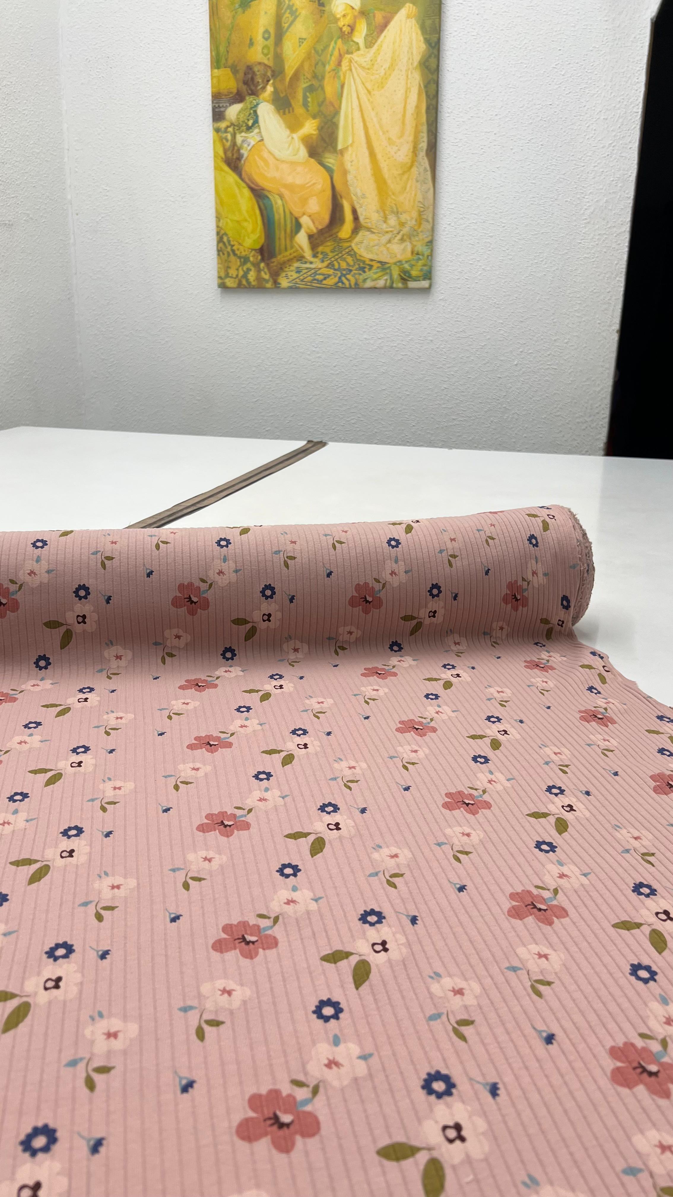 Gül Kurusu Çiçekli