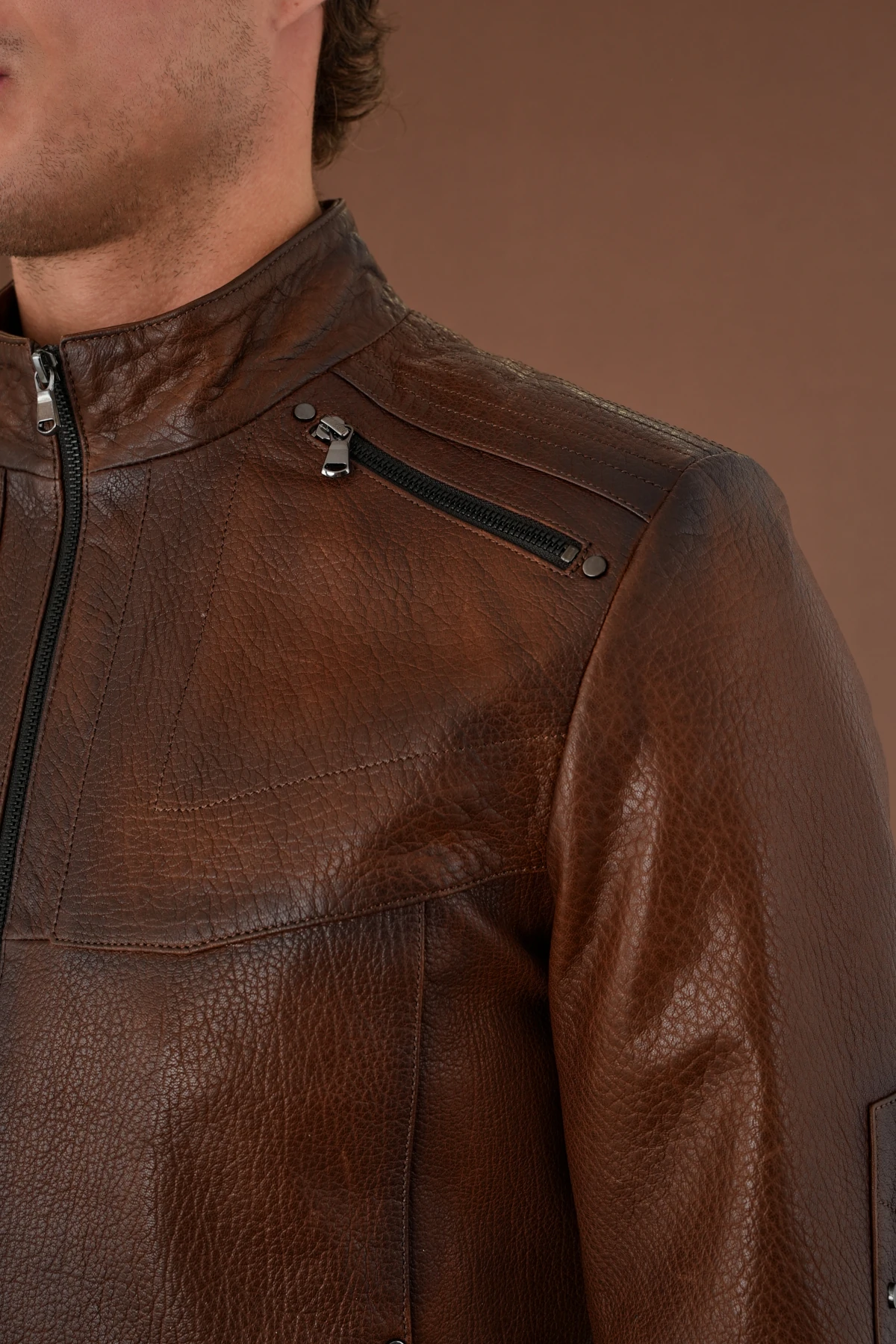 Vector Kahverengi Erkek Deri Mont