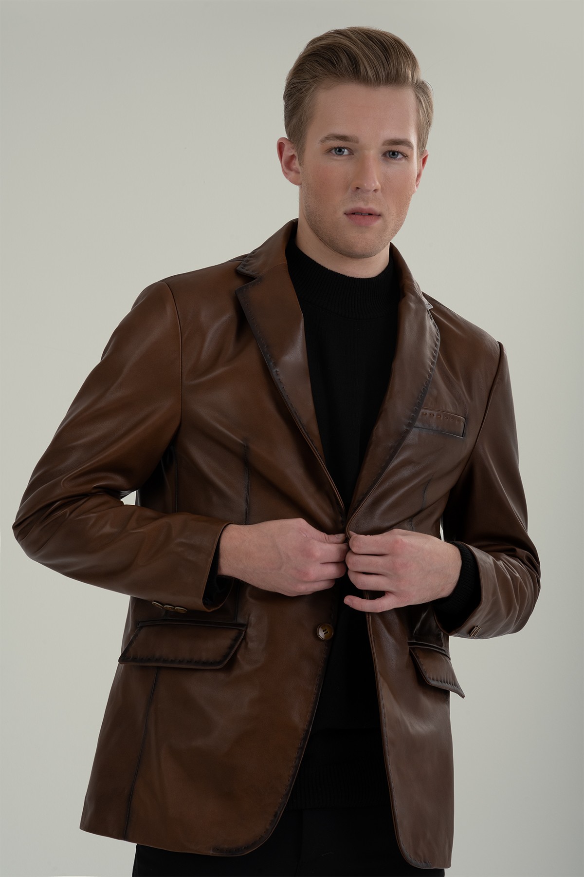 Doriano Tan Leather Coat