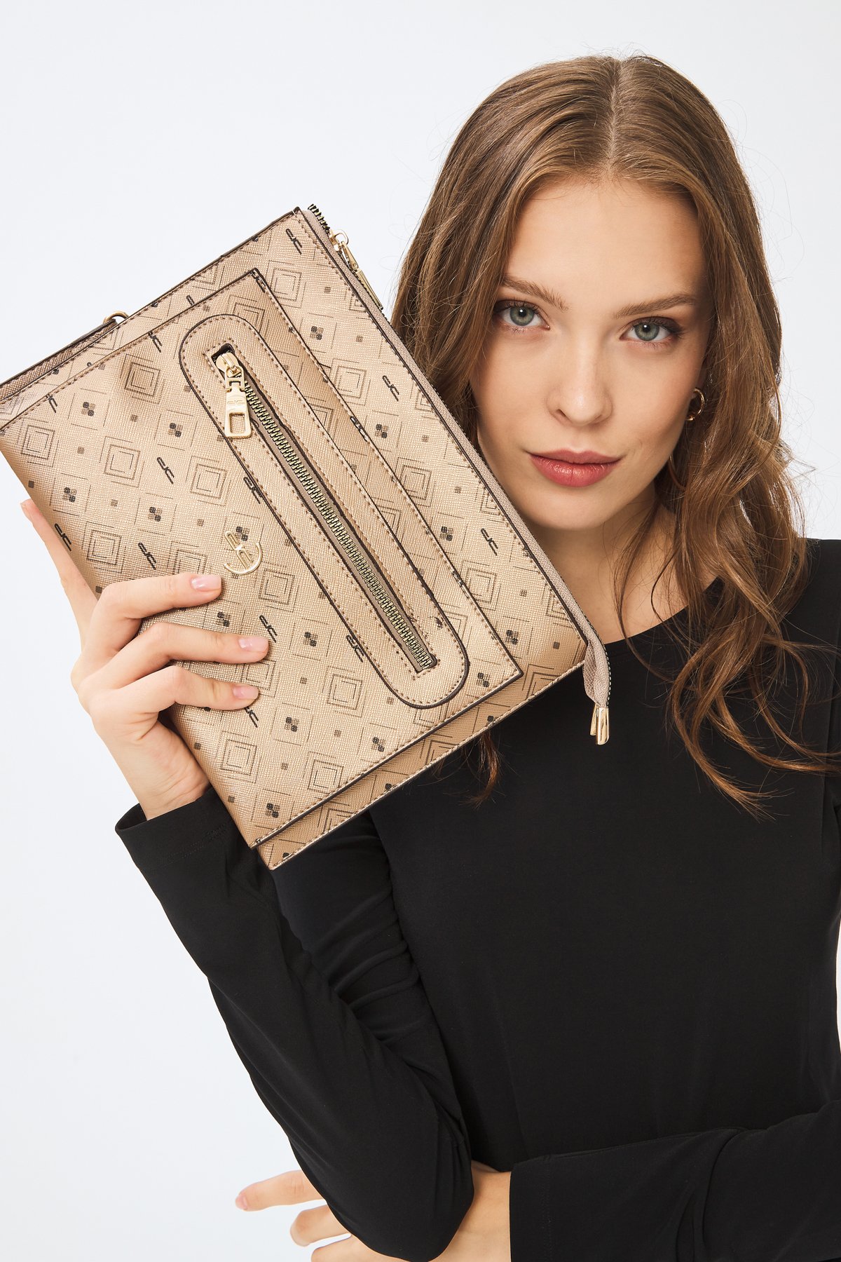 Kadın Basic Clutch Çanta Monogram Desen Altın Siyah