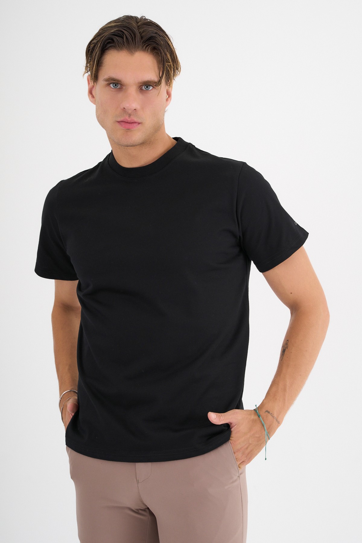 Erkek Siyah %100 Pamuklu Standart Kalıp T-Shirt