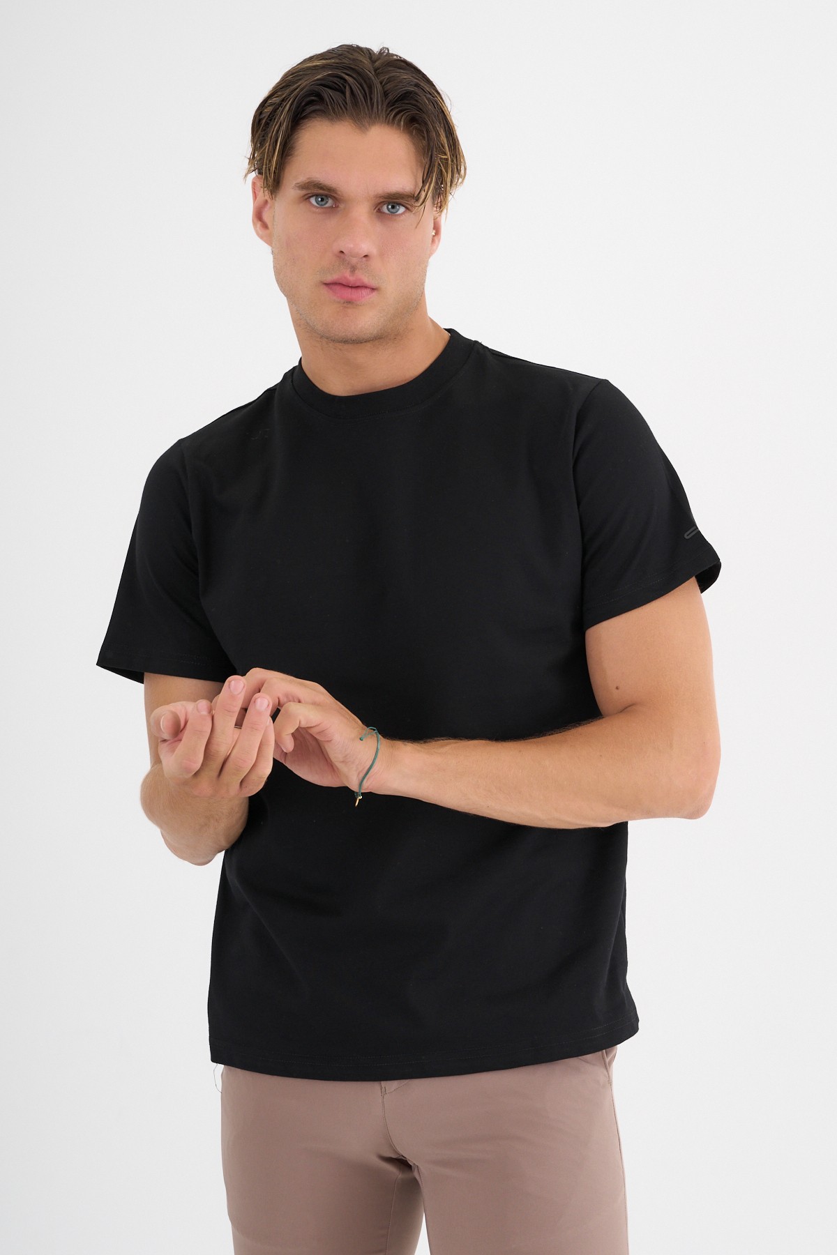 Erkek Siyah %100 Pamuklu Standart Kalıp T-Shirt