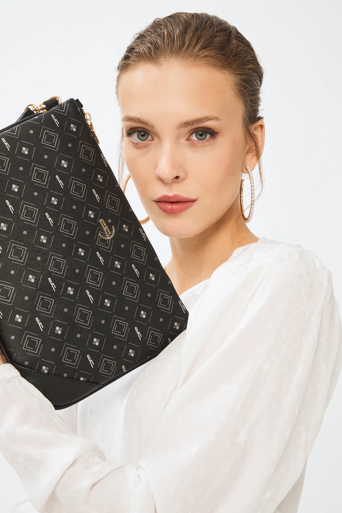 Kadın Basic Clutch Çanta Monogram Desenli Siyah Gri