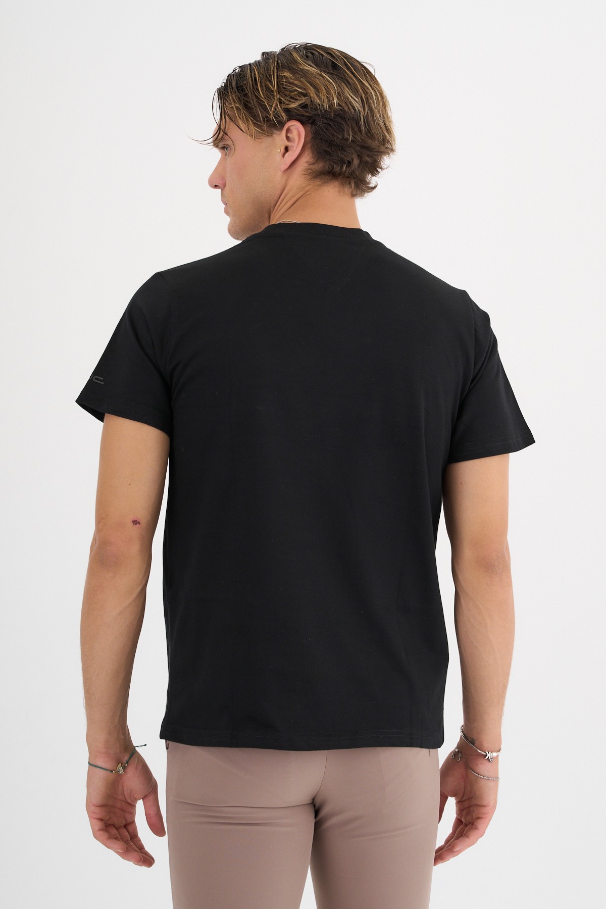Erkek Siyah %100 Pamuklu Standart Kalıp T-Shirt
