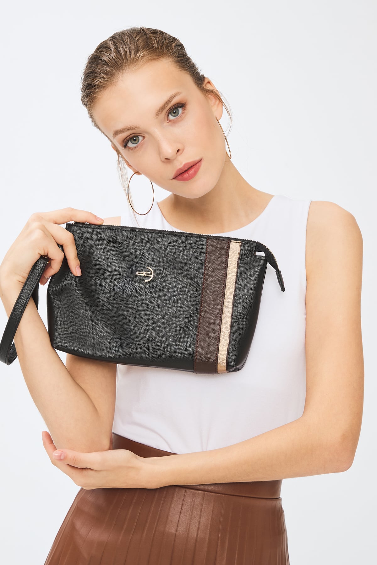 Kadın Basic Clutch Çanta Düz Desenli Şeritli Logolu Siyah Kahverengi