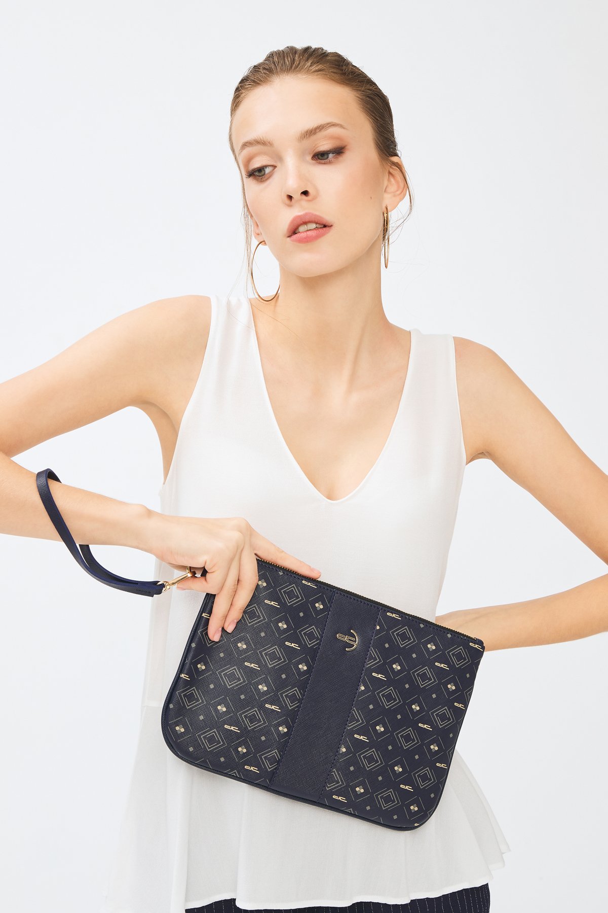 Kadın Basic Clutch Çanta Monogram Desenli Şeritli Logolu Lacivert