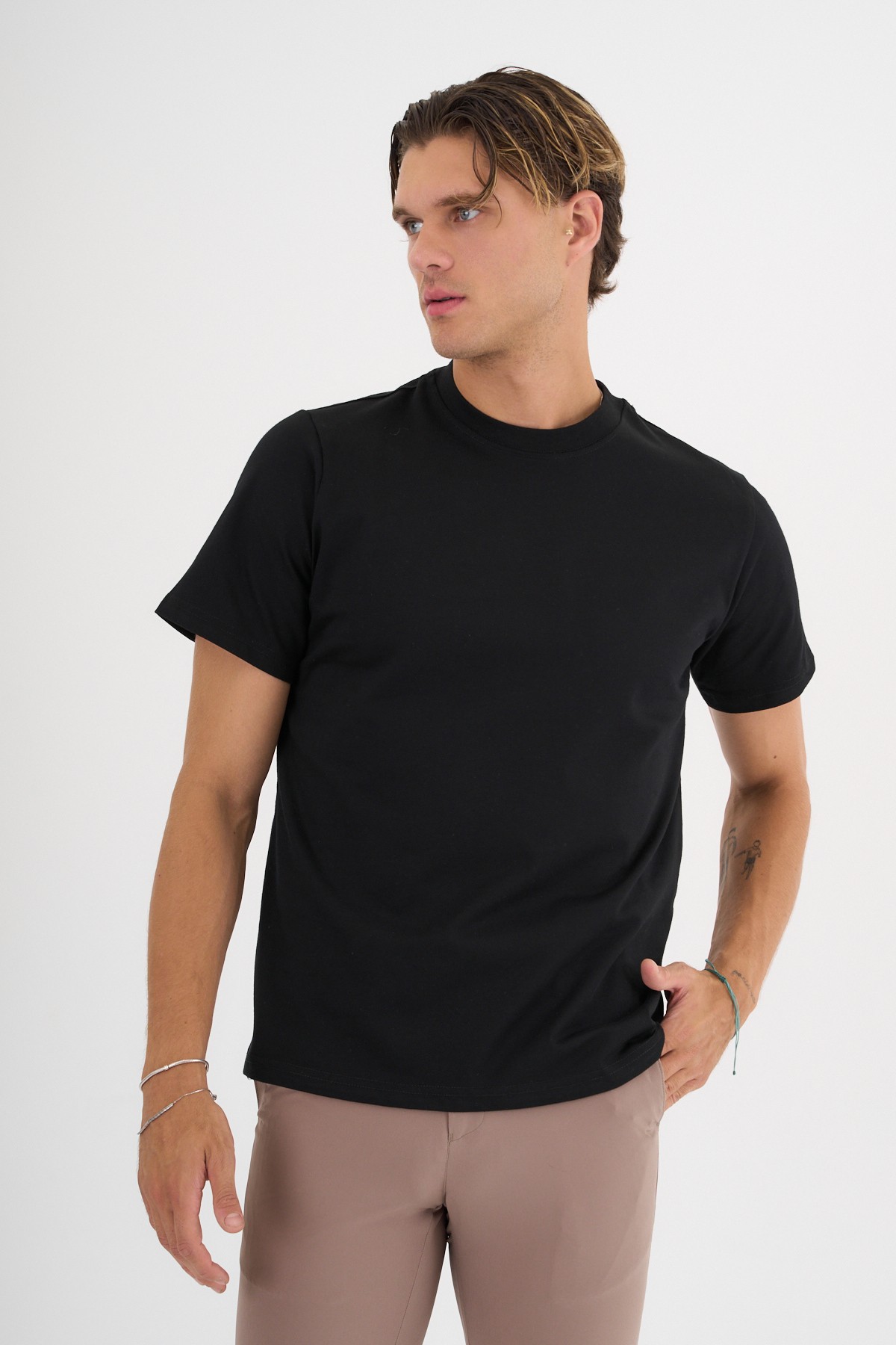 Erkek Siyah %100 Pamuklu Standart Kalıp T-Shirt