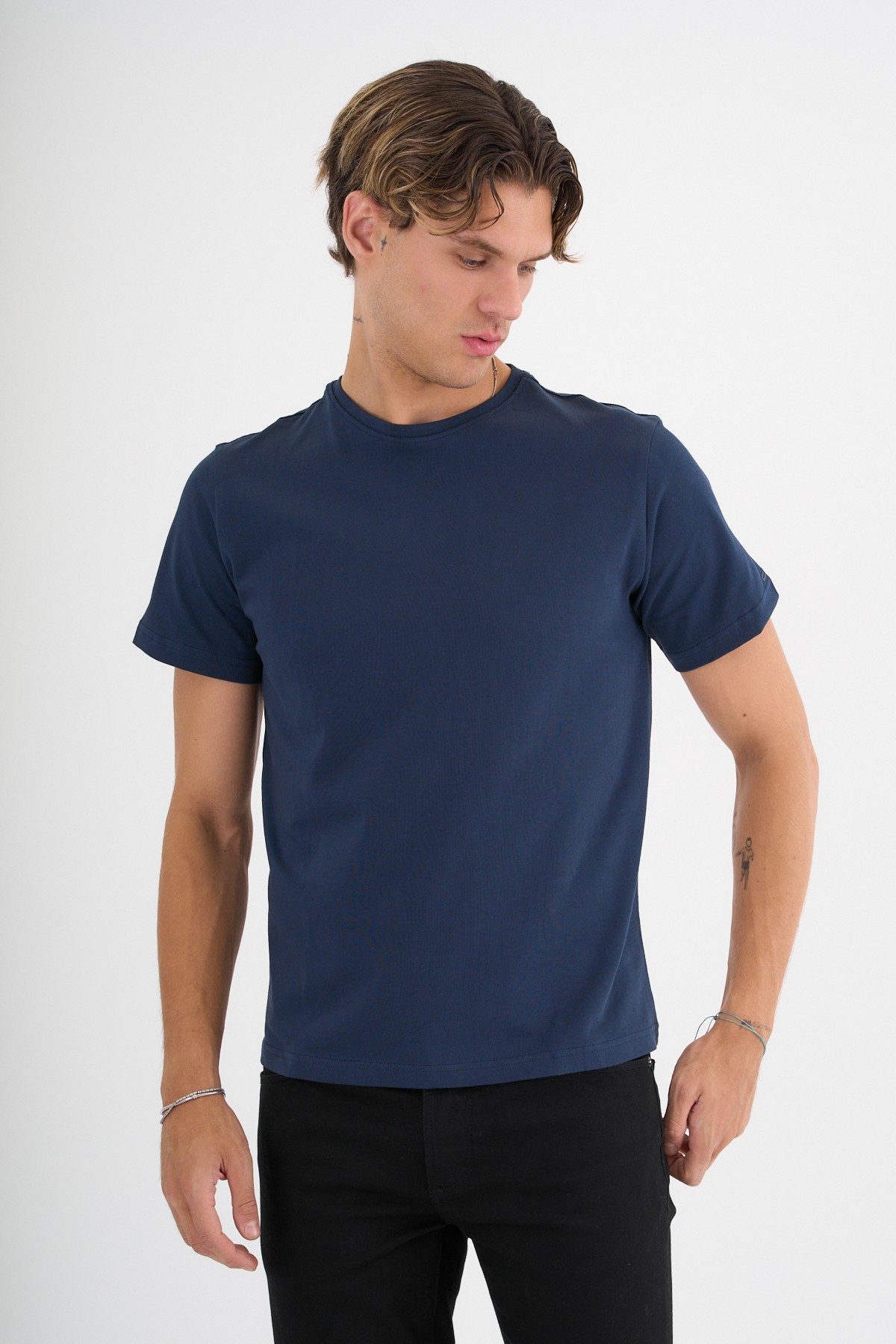 Erkek Lacivert %100 Pamuklu Standart Kalıp T-Shirt