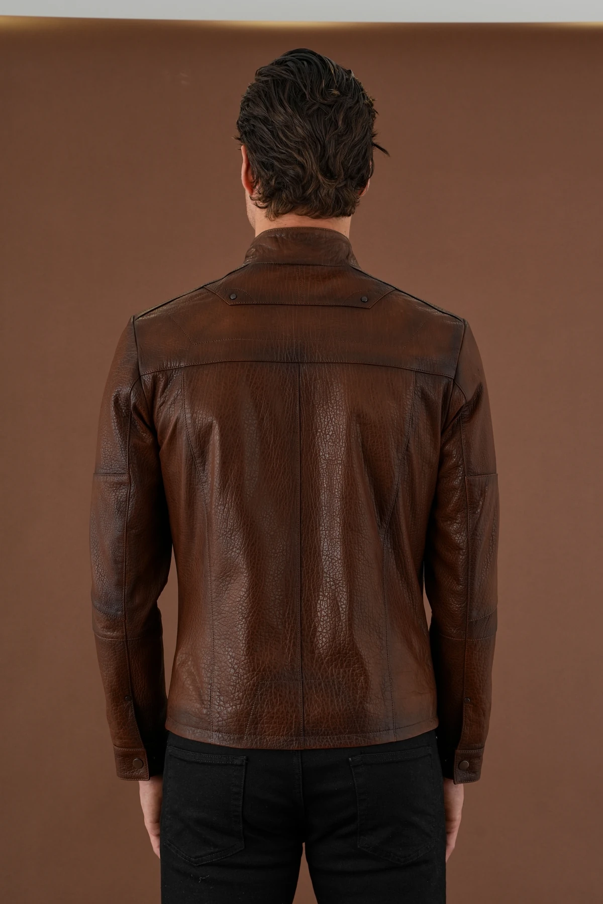 Vector Kahverengi Erkek Deri Mont