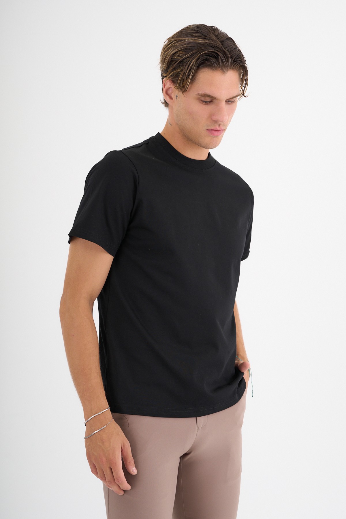 Erkek Siyah %100 Pamuklu Standart Kalıp T-Shirt