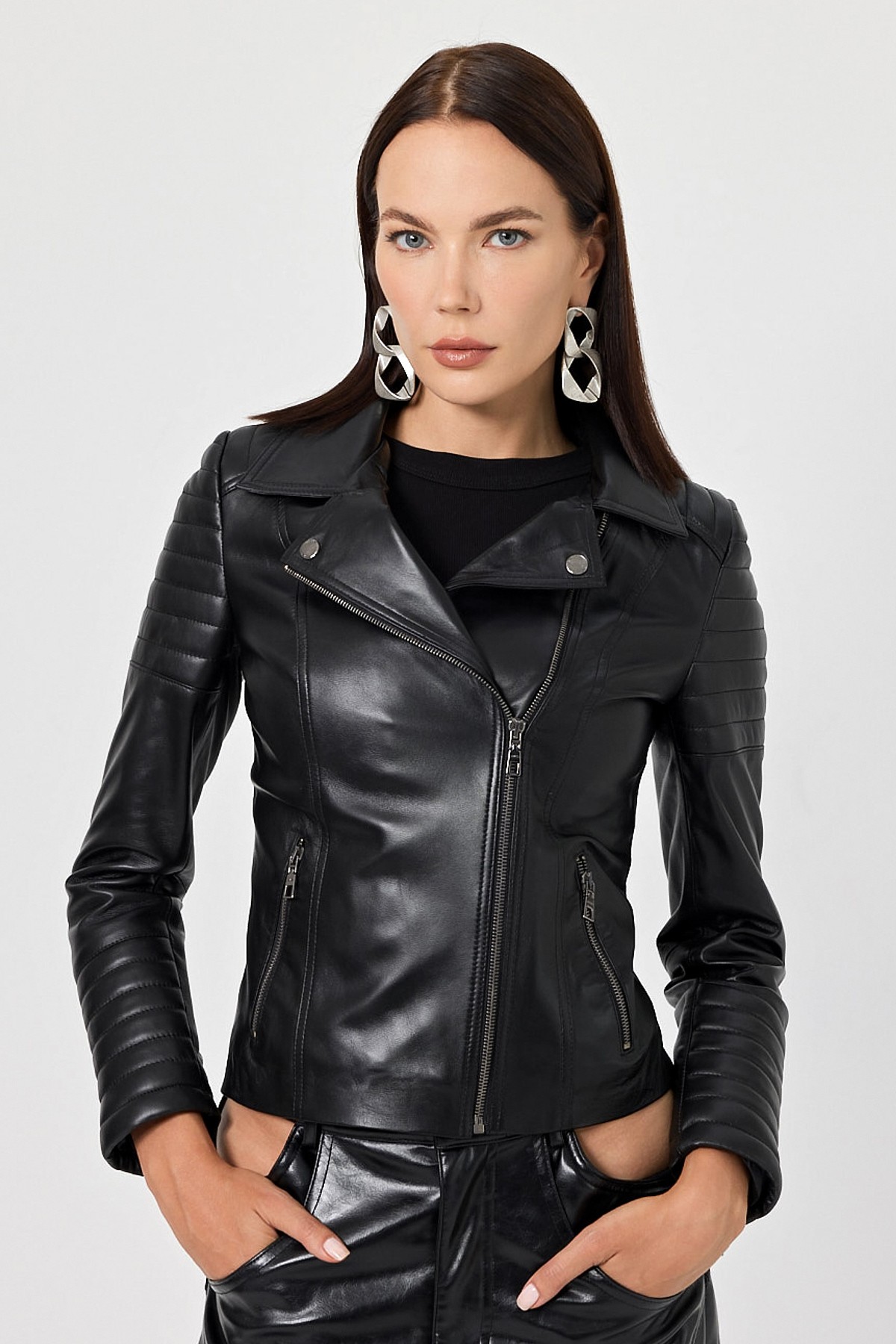 Jaquetta Women's Black Leather Coat