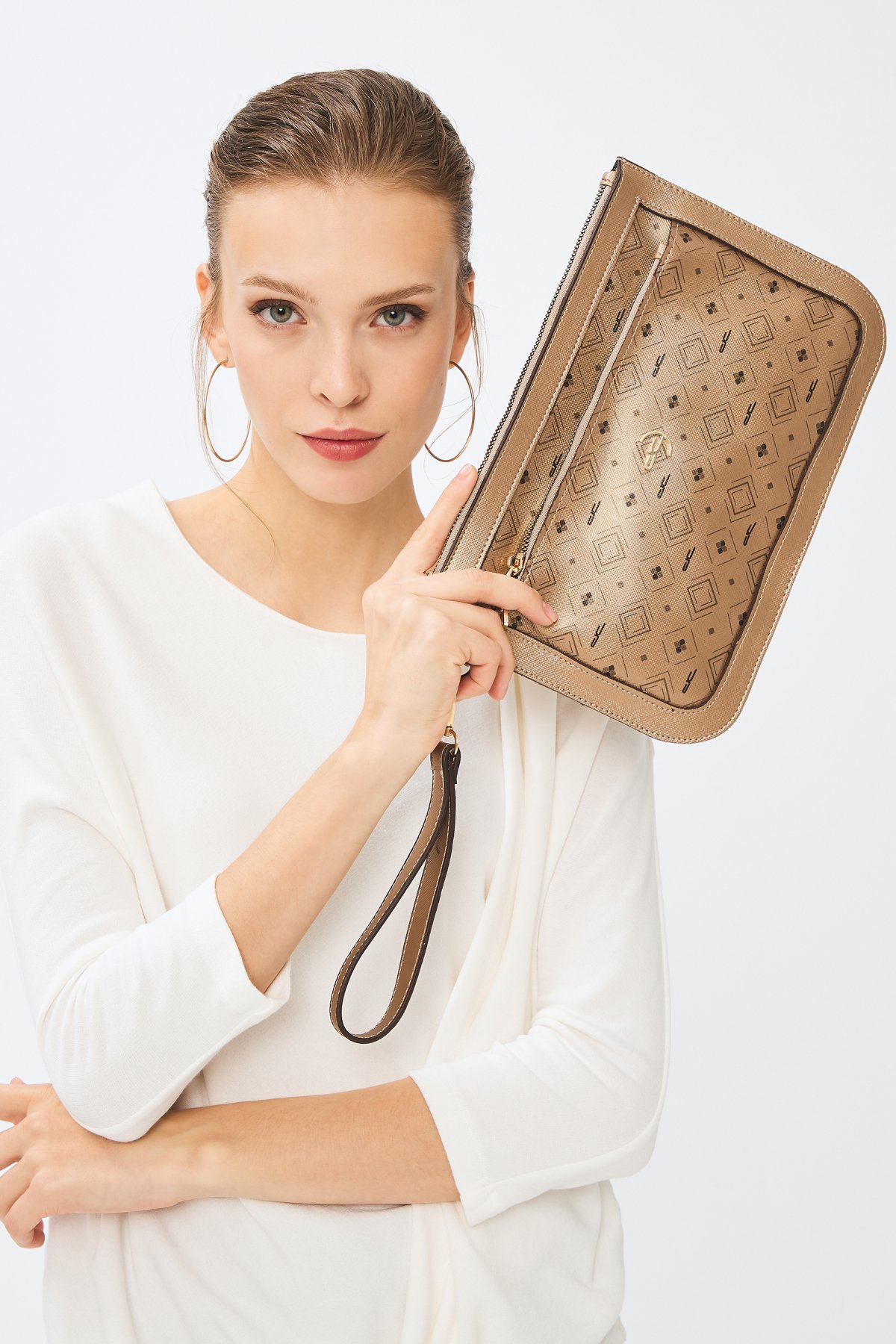 Kadın Basic Clutch Çanta Monogram Desenli Altın