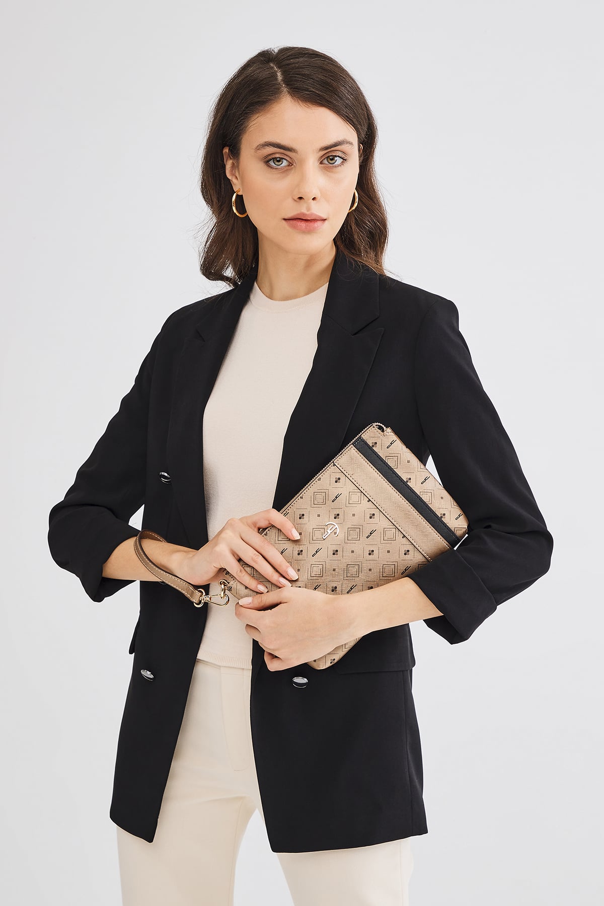 Kadın Basic Clutch Çanta Monogram Desenli Şeritli Altın Siyah