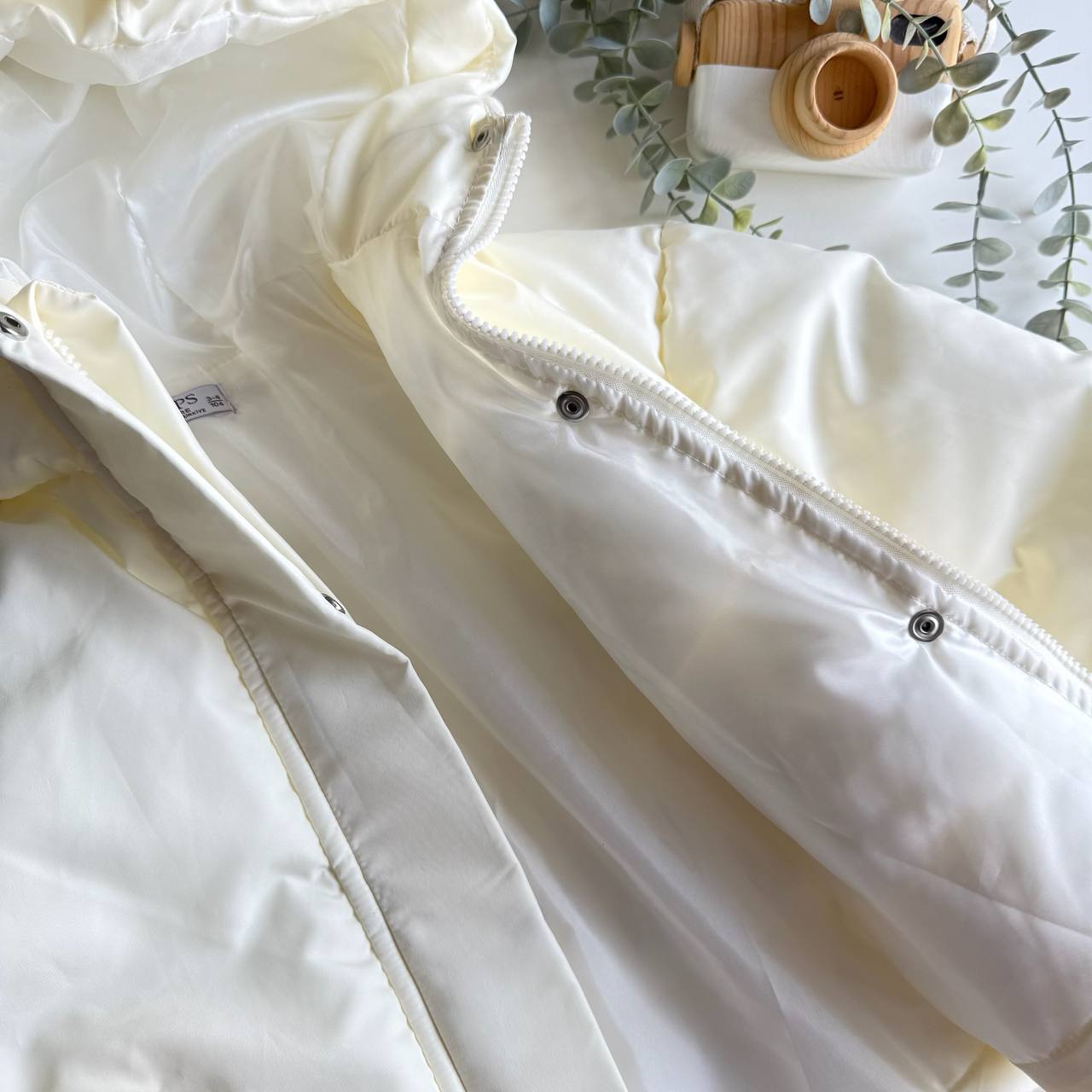 Su Geçirmez Krem Unisex Şişme Mont