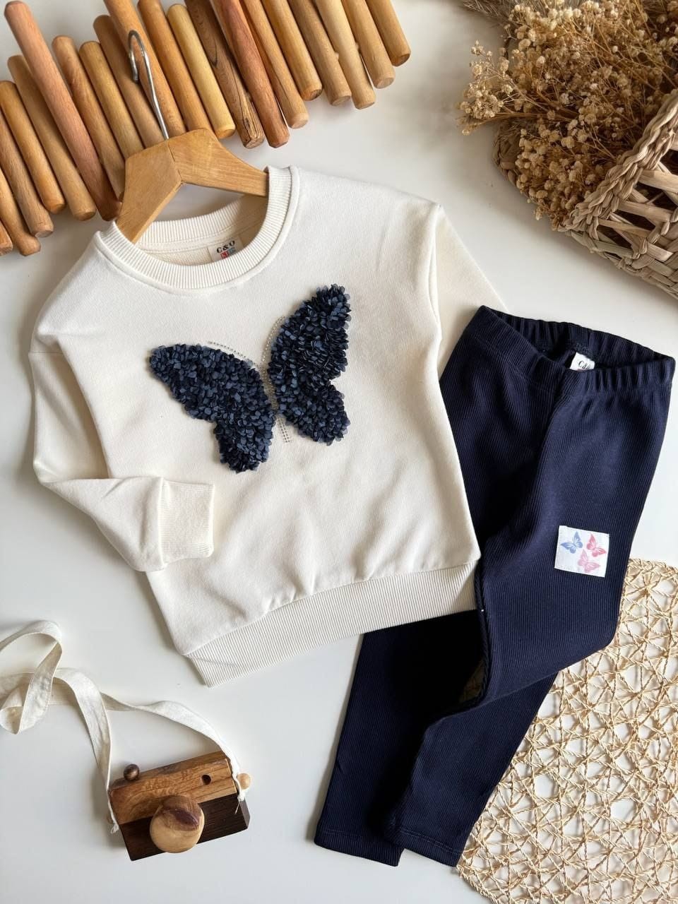 Kelebek Detaylı 3 İplik Sweatshirt ve Taytlı Takım-Siyah