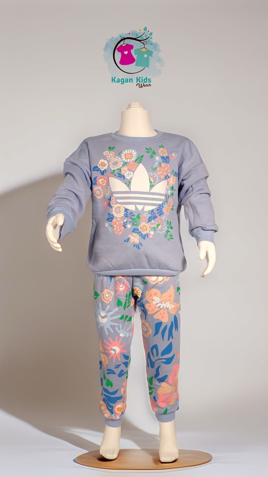 Marka Mavi Çiçekli Sweatshirt ve Eşorfman Takım