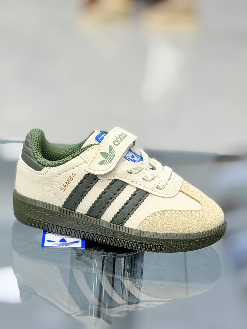 Yeşil Çizgili Spor Ayakkabı