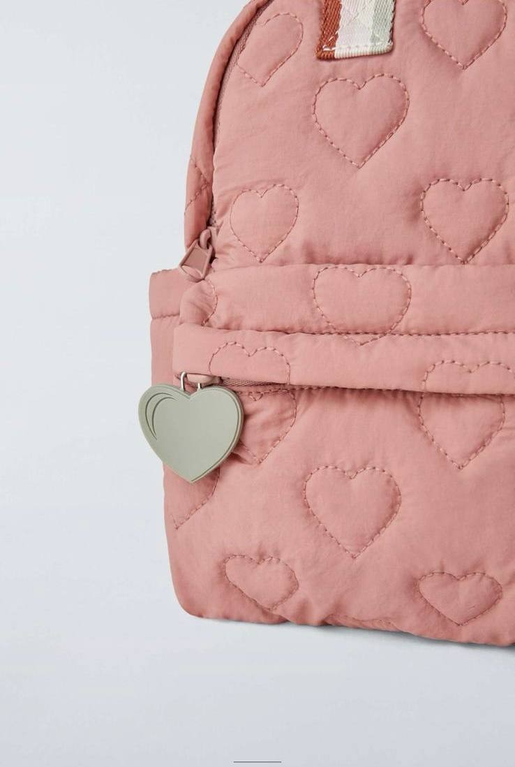 Pembe Kalp Detaylı Çanta 