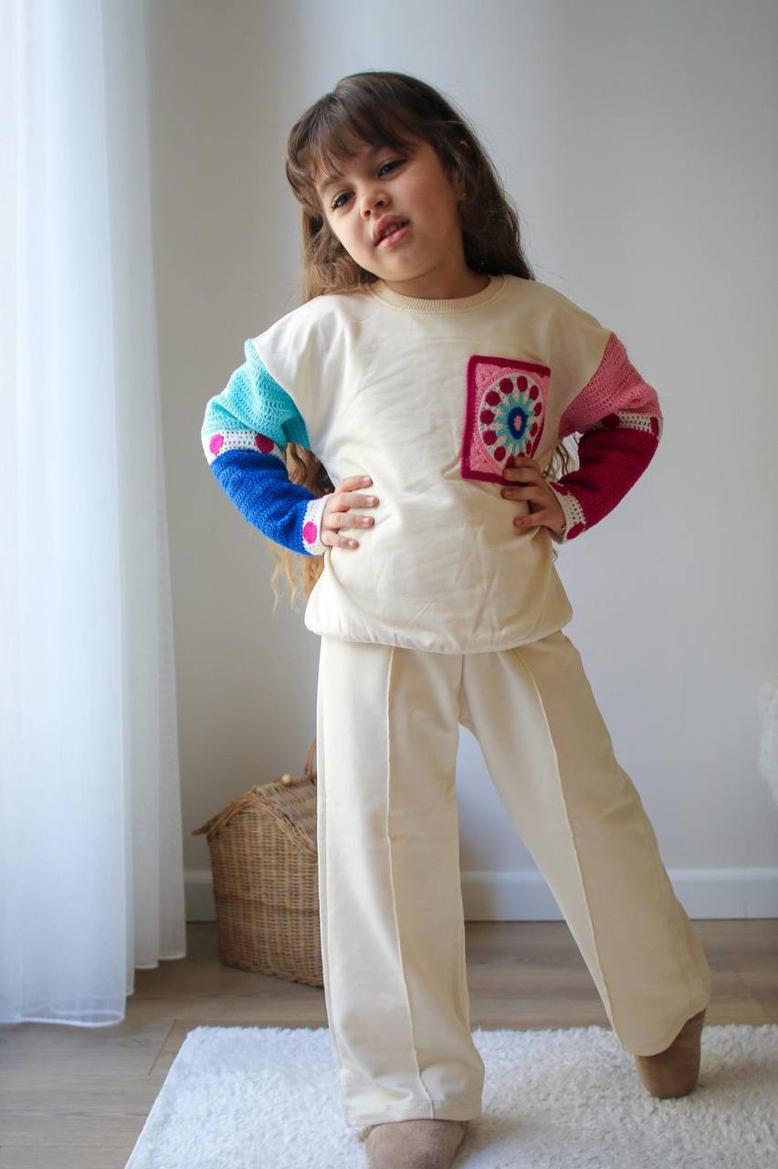 Krem Kolları Örgü Detaylı 2 İplik Sweatshirt ve Bol Paça Takım