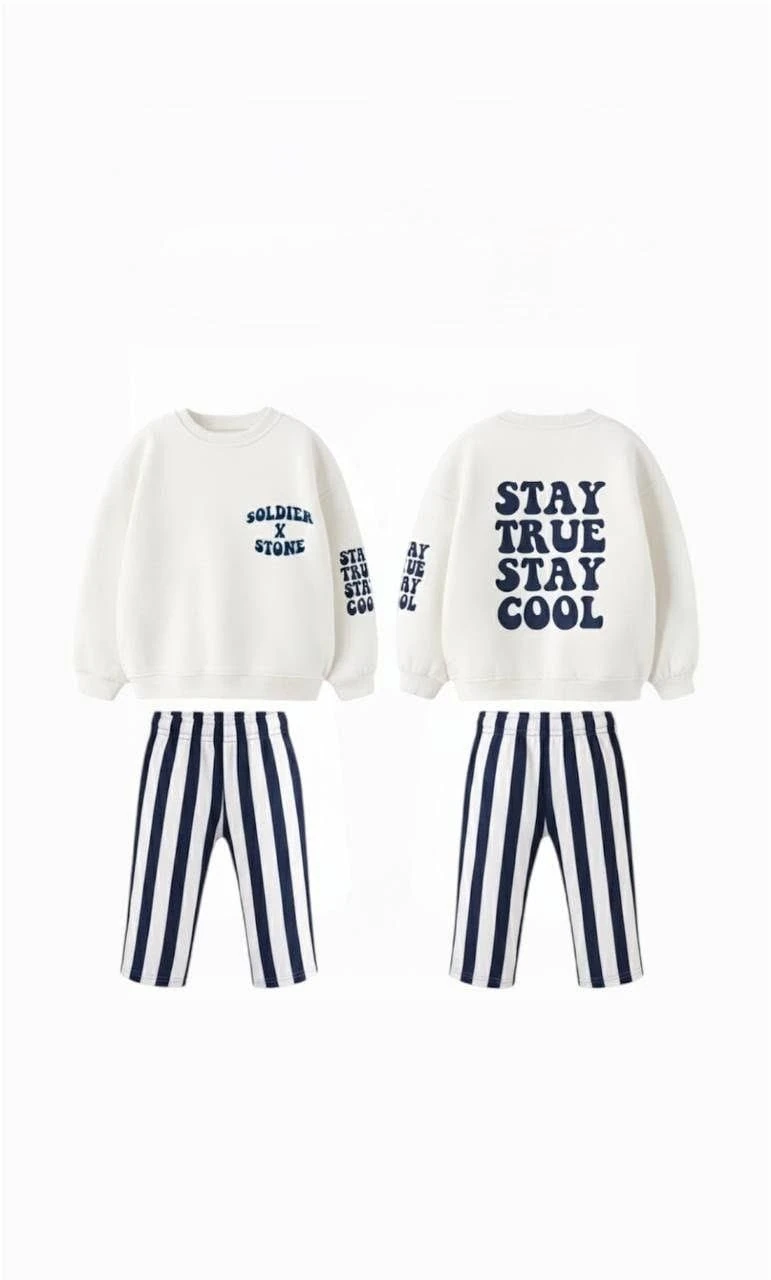 Beyaz Stay Cool Sloganlı Sweatshirt ve Çizgili Takım