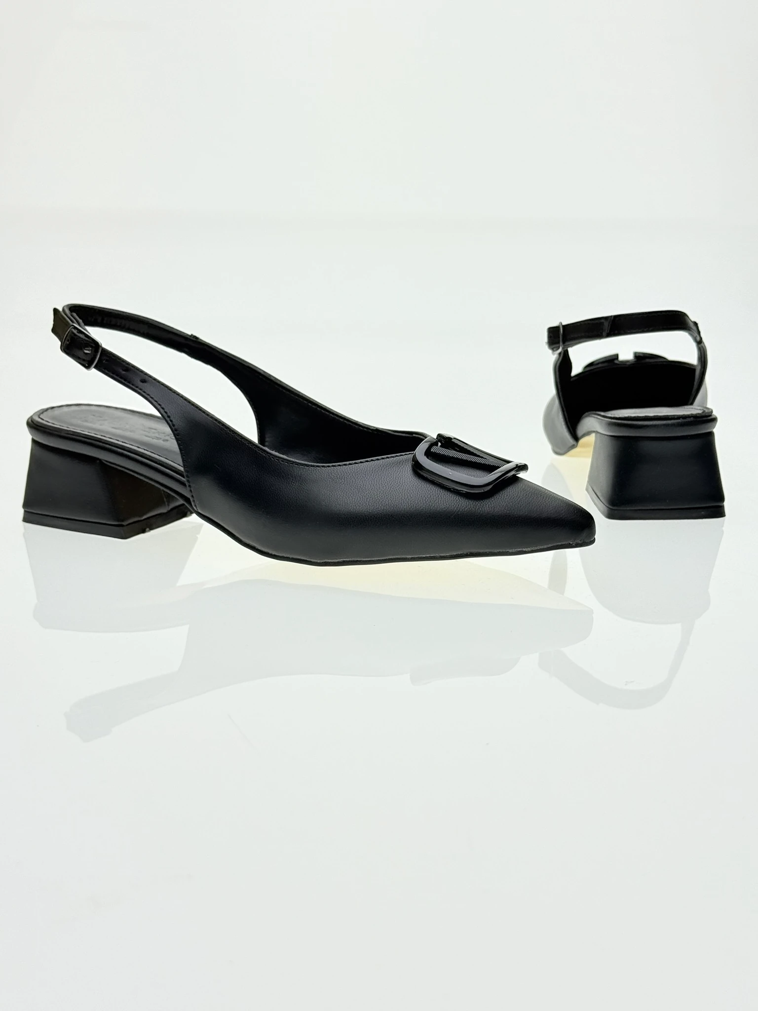 Günlük Tokalı Kadın Ayakkabı