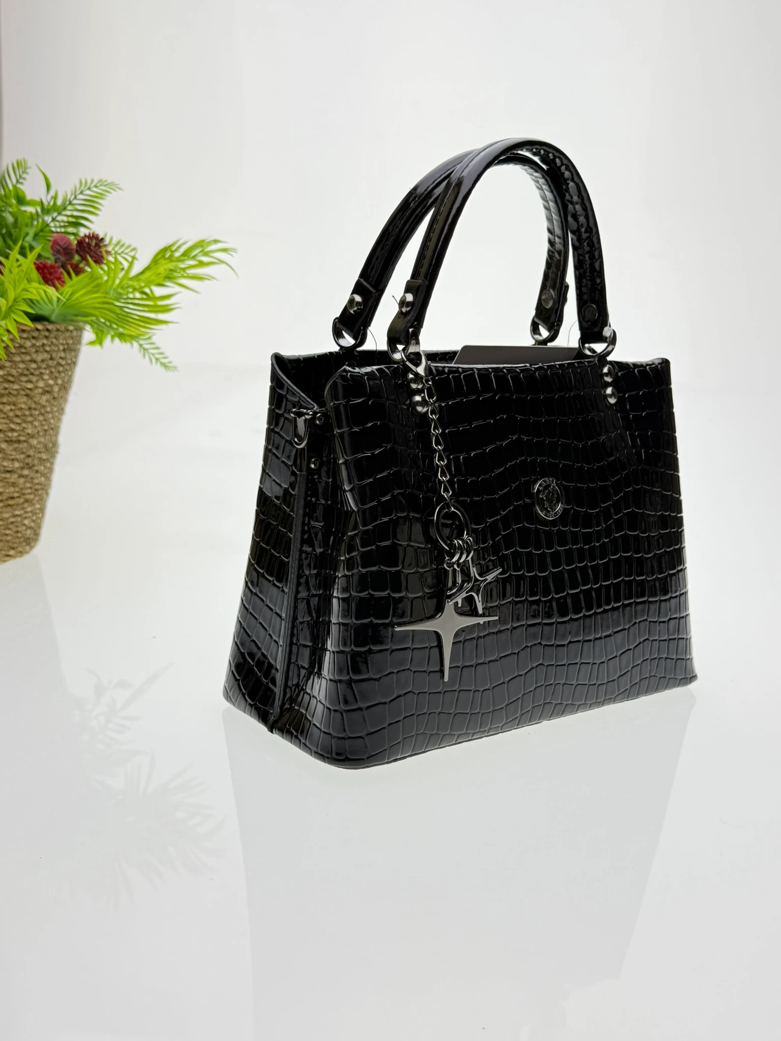 Loofer Kadın Kol Çantası