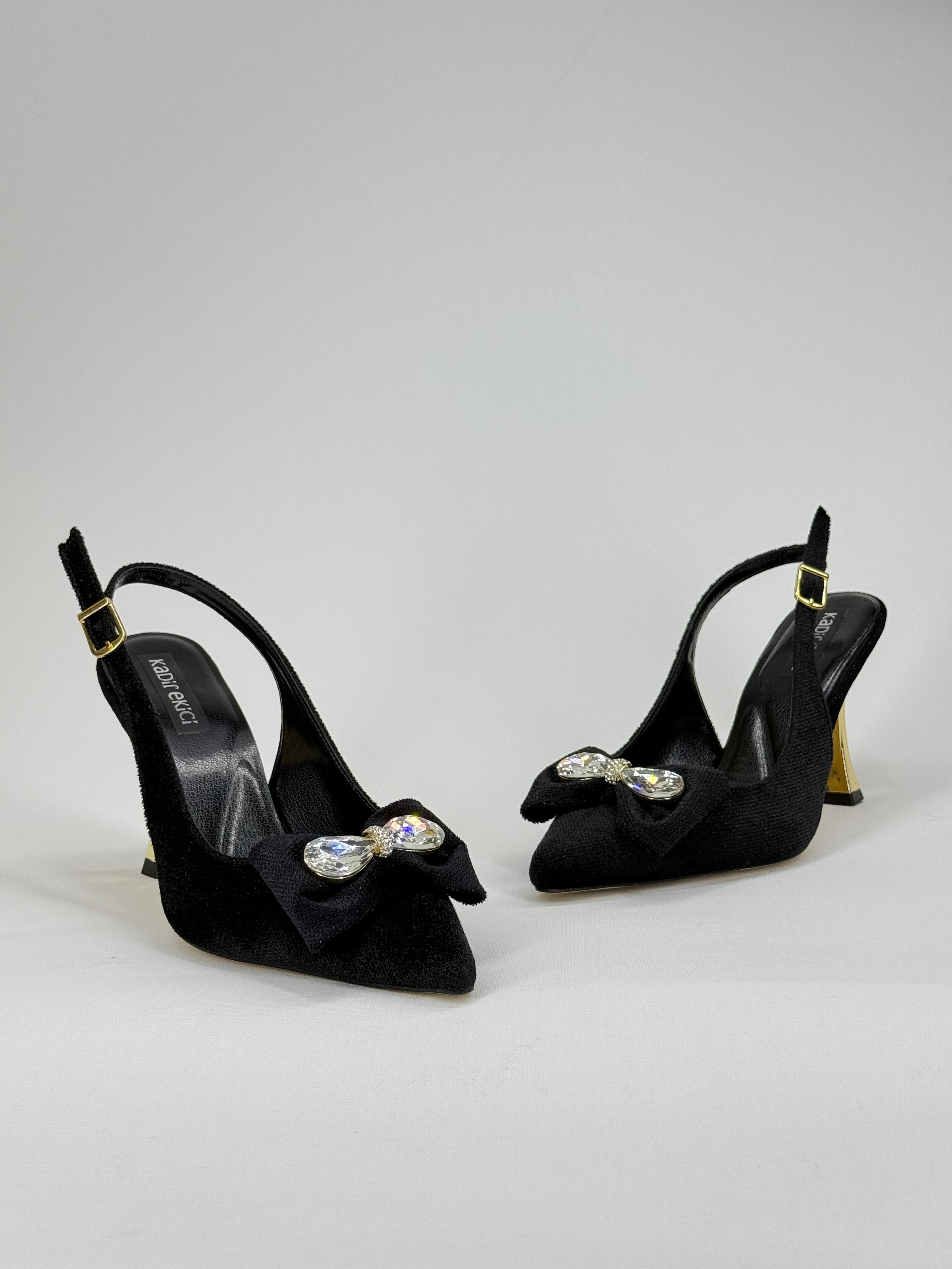Kadın Kadife Taşlı Topuklu Stiletto Ayakkabı