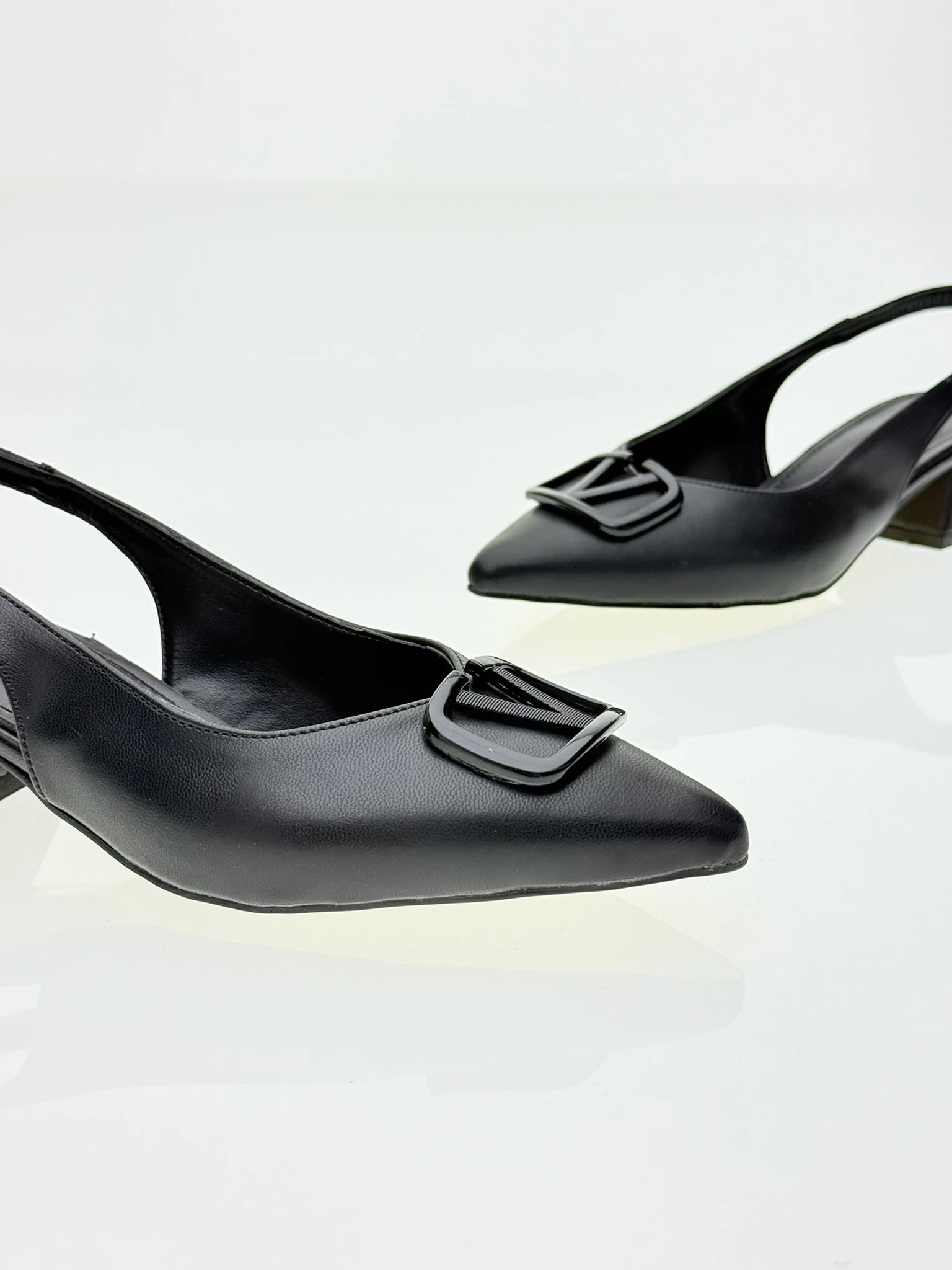 Günlük Tokalı Kadın Ayakkabı