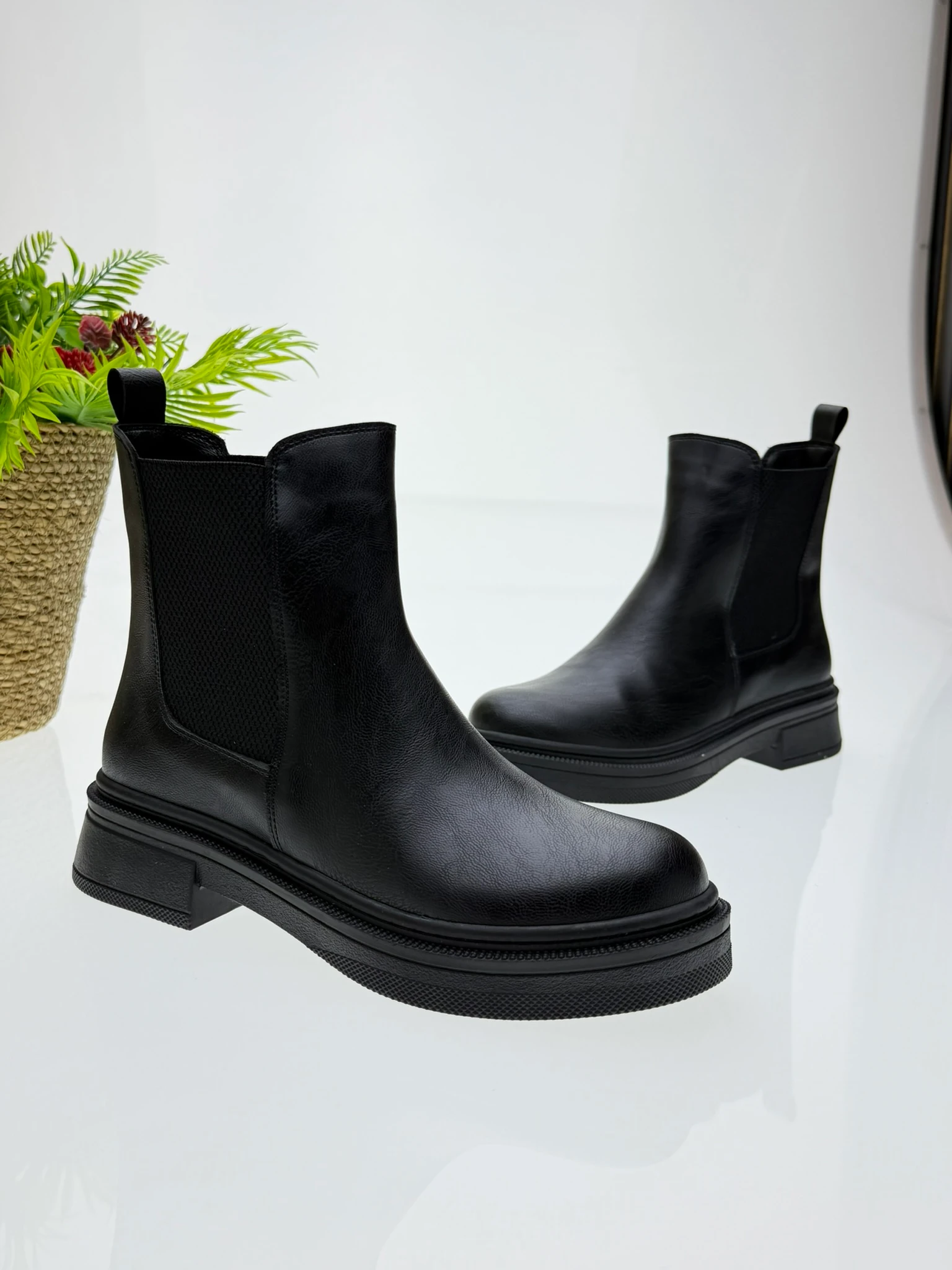 Chelsea Kadın Bot Kısa - Siyah