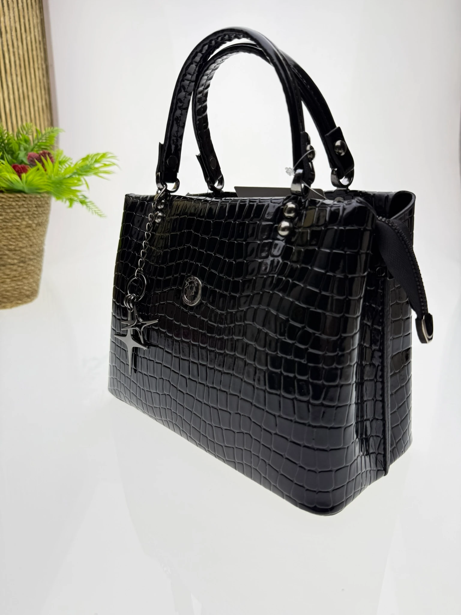 Loofer Kadın Kol Çantası