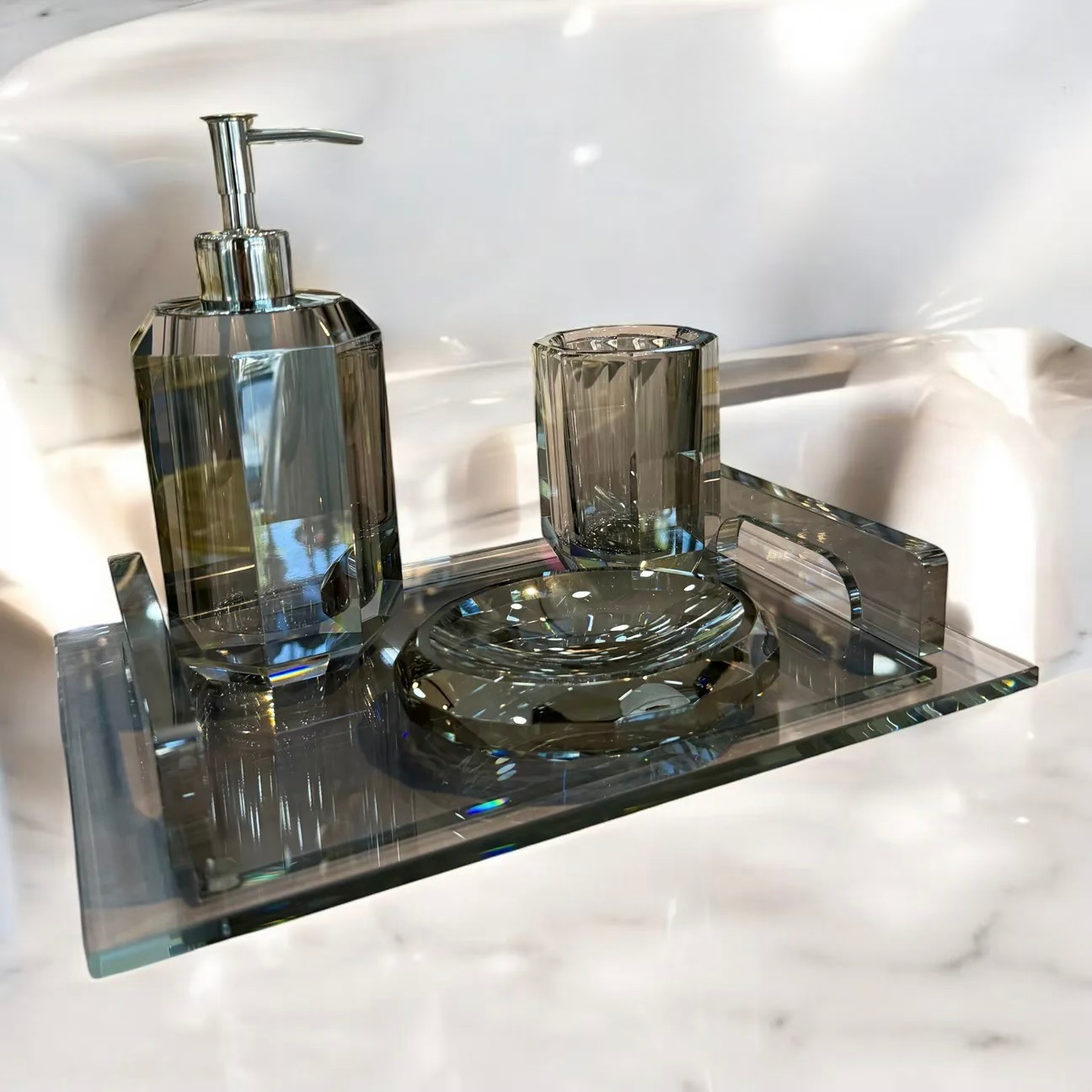 4 Parça Kristal Banyo Seti Füme